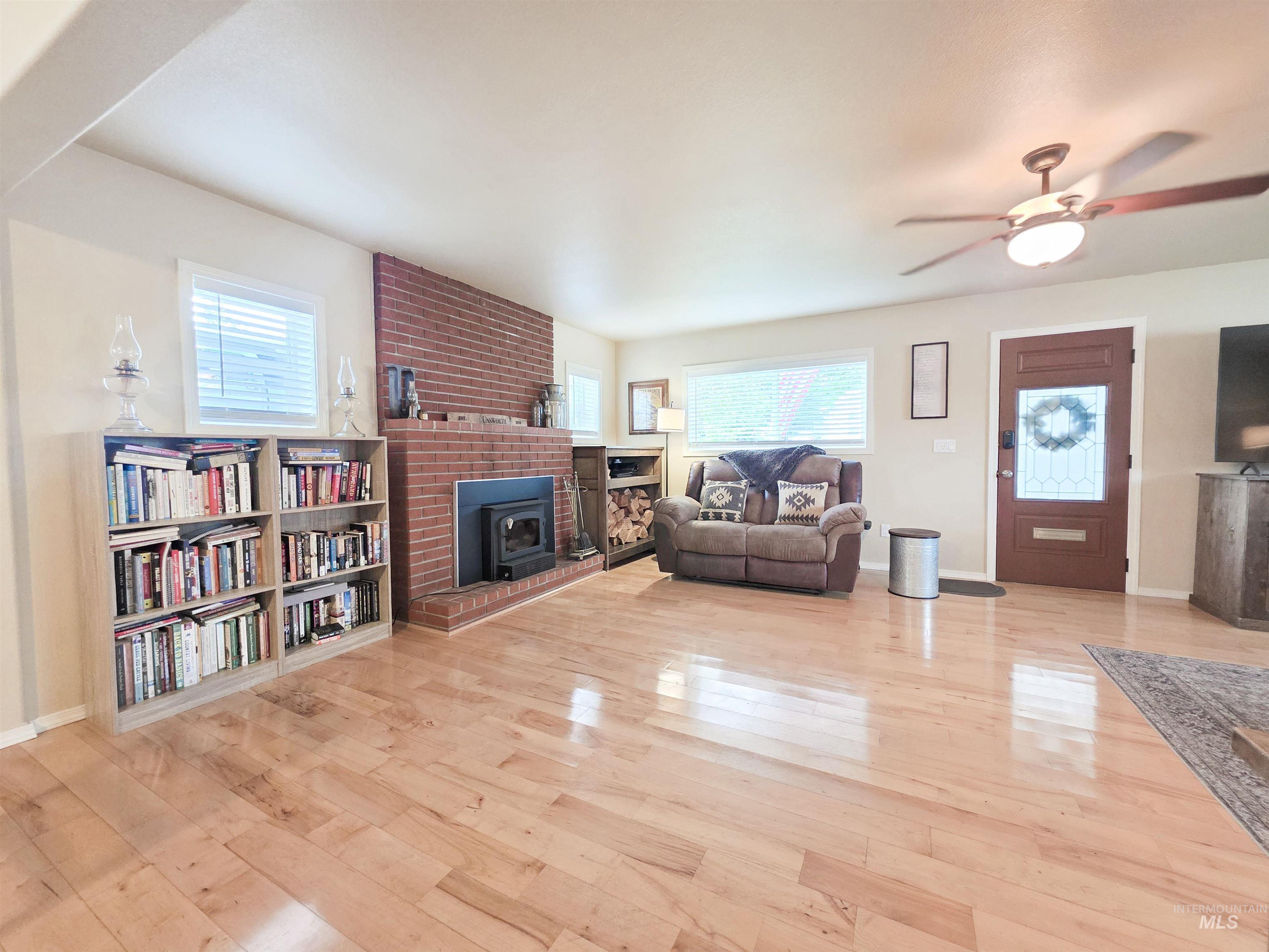 115 E S 5th Street, Grangeville, Idaho 83530, 2 Bedrooms, 1 Bathroom, Residential For Sale, Price $449,000,MLS 98988596