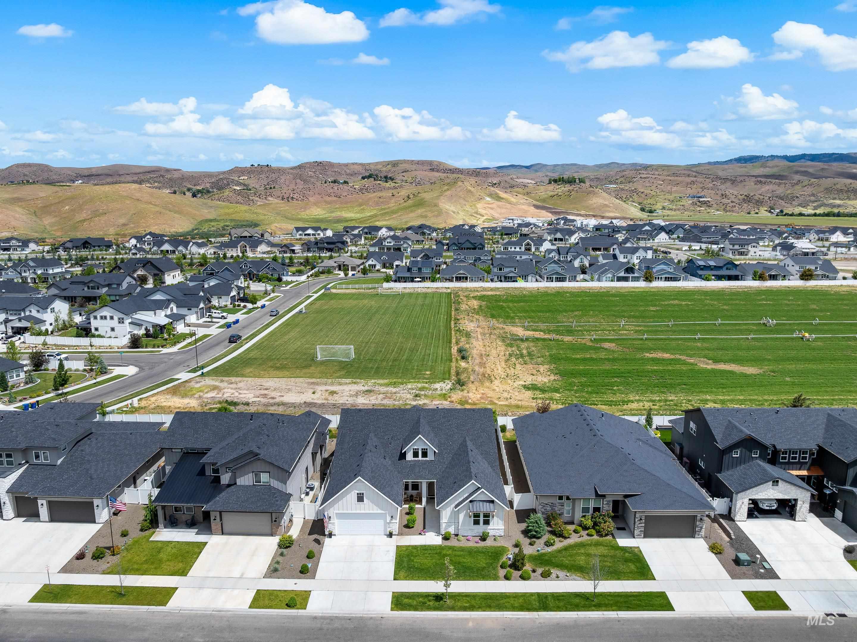 14098 N Rainy Pl, Boise, Idaho 83714, 3 Bedrooms, 2.5 Bathrooms, Residential For Sale, Price $985,000,MLS 98988598