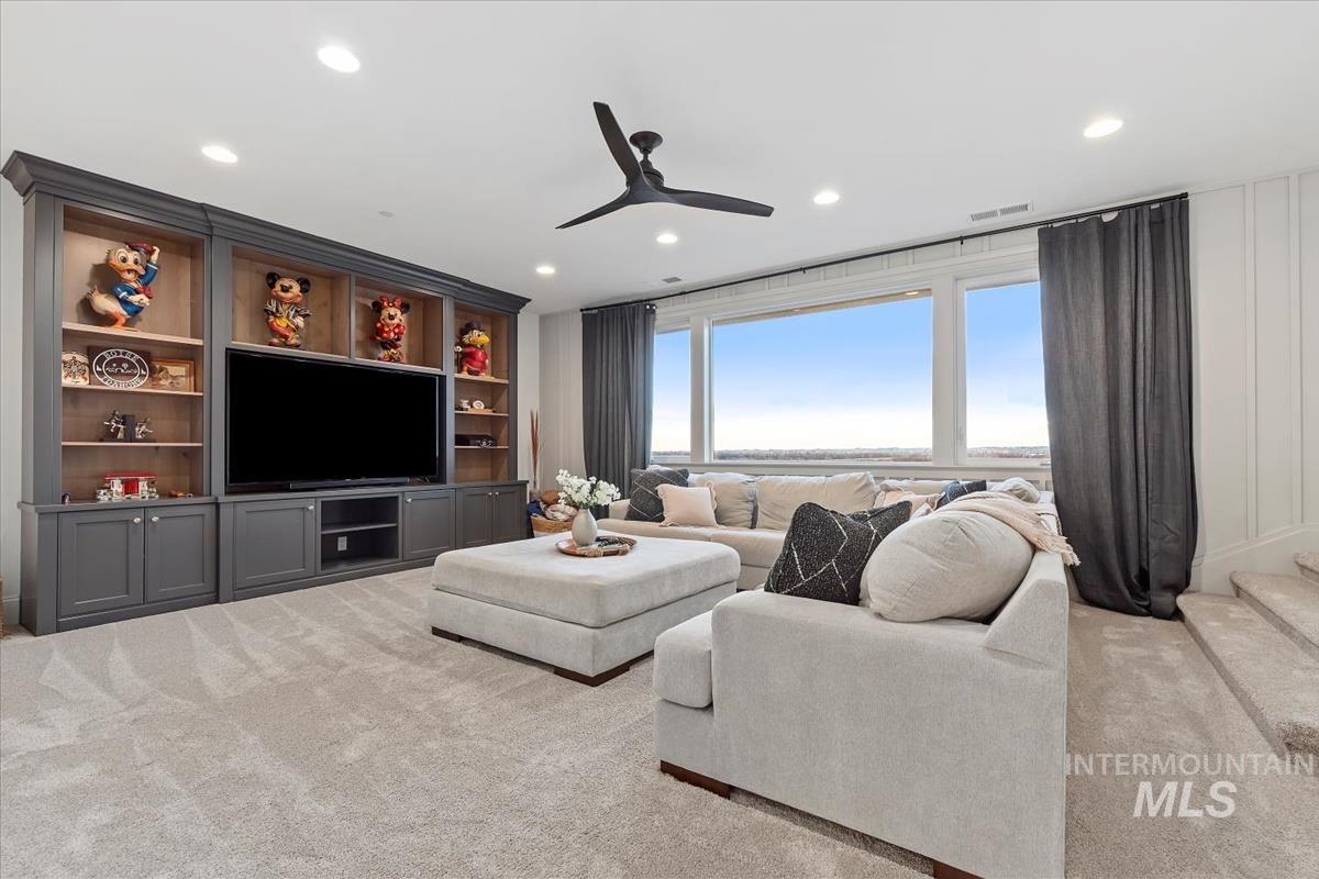 5032 W Oakford Dr., Meridian, Idaho 83646, 5 Bedrooms, 3.5 Bathrooms, Residential For Sale, Price $2,999,999, 98988601