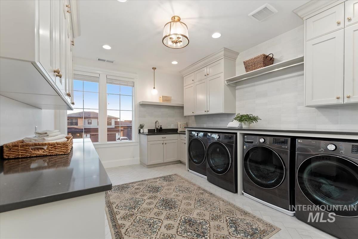 5032 W Oakford Dr., Meridian, Idaho 83646, 5 Bedrooms, 3.5 Bathrooms, Residential For Sale, Price $2,999,999, 98988601
