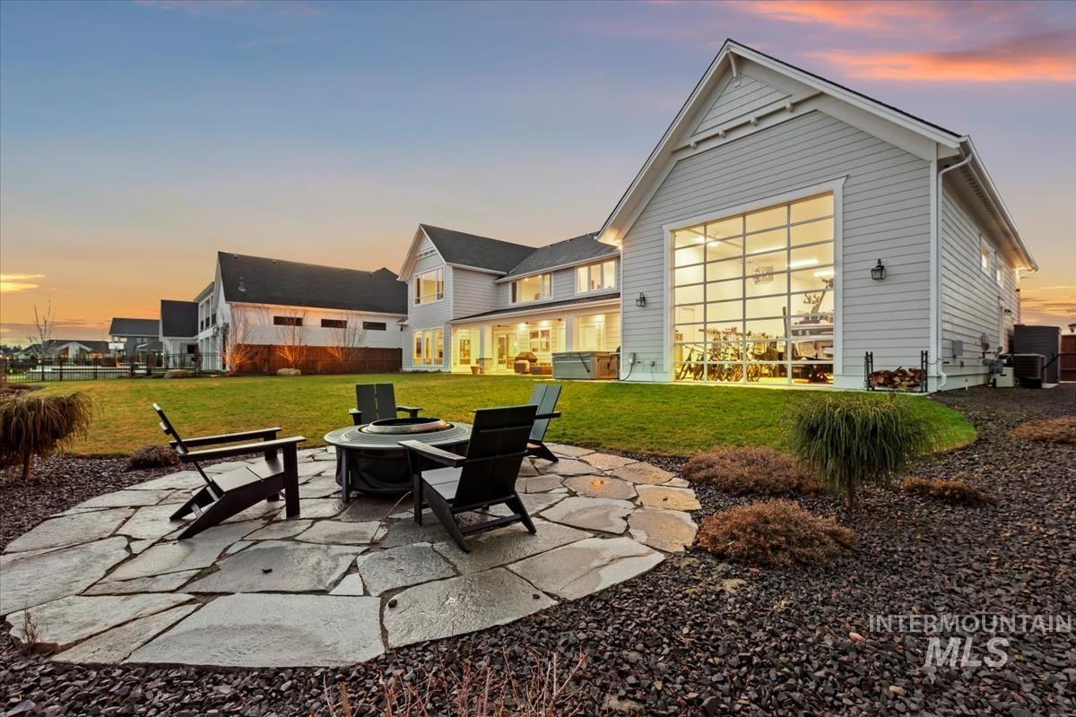 5032 W Oakford Dr., Meridian, Idaho 83646, 5 Bedrooms, 3.5 Bathrooms, Residential For Sale, Price $3,199,900,MLS 98988601