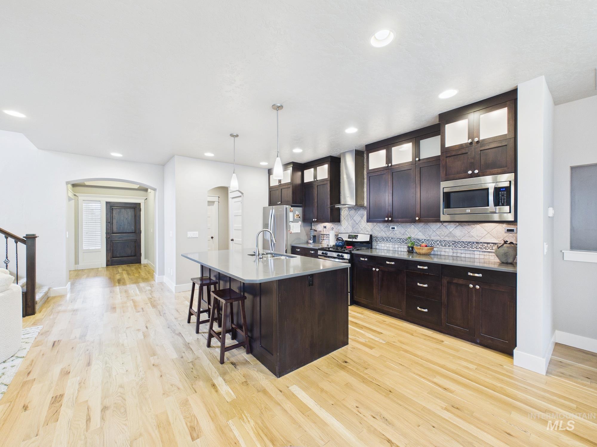 89 S Barkvine Way, Star, Idaho 83669-5970, 4 Bedrooms, 2.5 Bathrooms, Residential For Sale, Price $650,000, 98988602