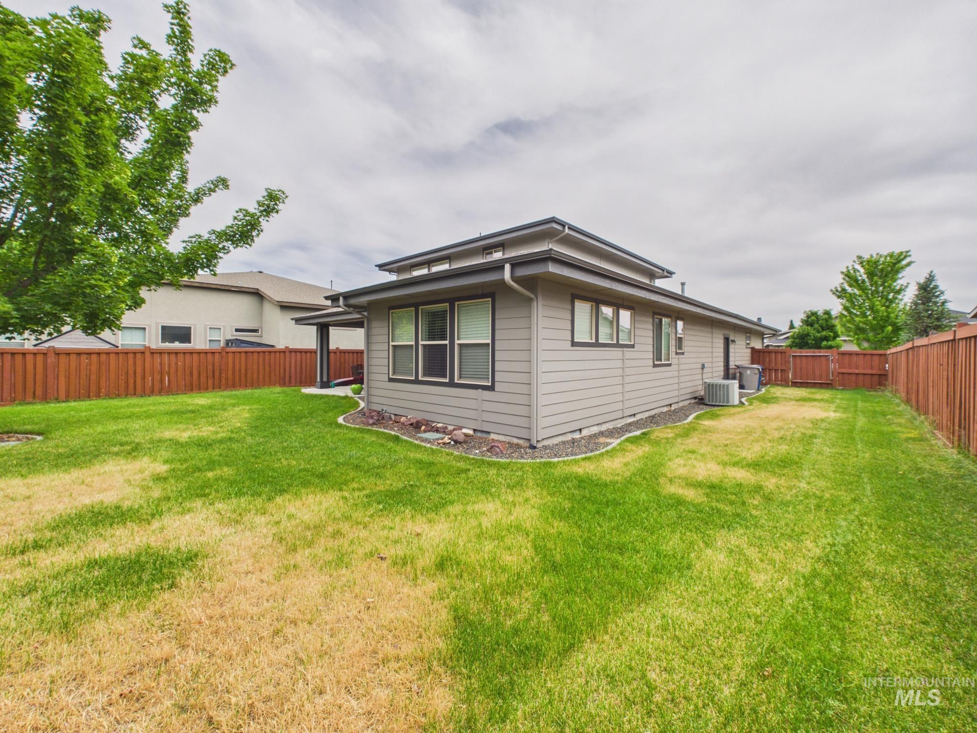 89 S Barkvine Way, Star, Idaho 83669-5970, 4 Bedrooms, 2.5 Bathrooms, Residential For Sale, Price $650,000, 98988602
