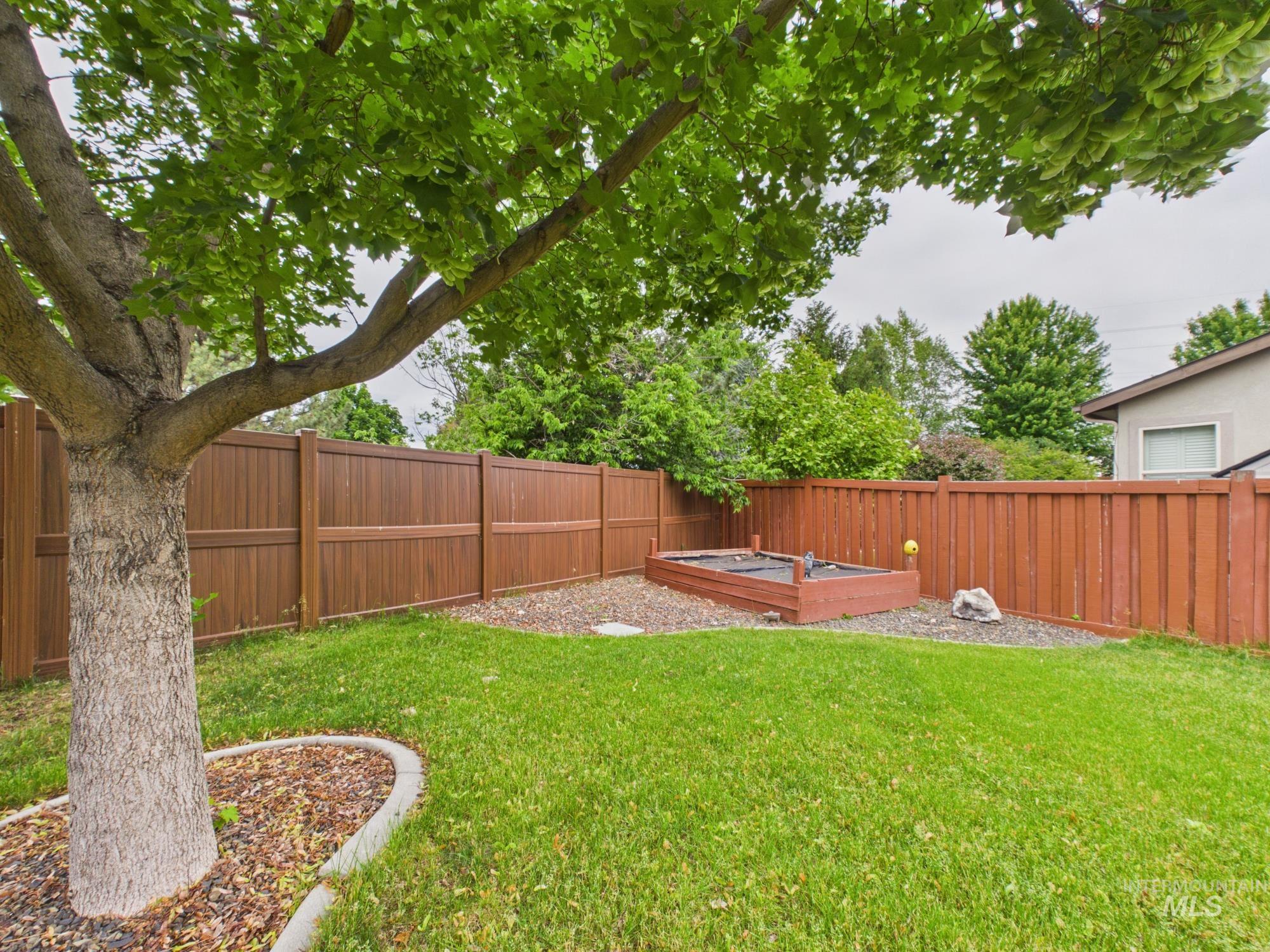 89 S Barkvine Way, Star, Idaho 83669-5970, 4 Bedrooms, 2.5 Bathrooms, Residential For Sale, Price $650,000, 98988602