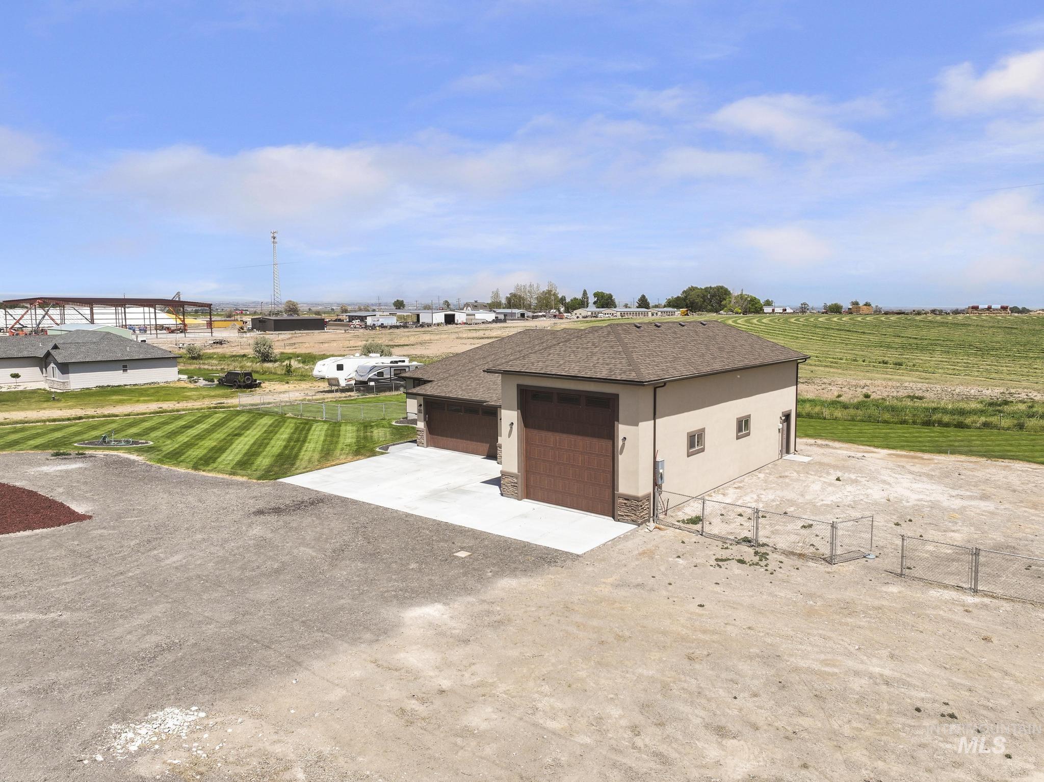 4084 N 1600 E, Buhl, Idaho 83316, 4 Bedrooms, 2 Bathrooms, Residential For Sale, Price $635,000, 98988604