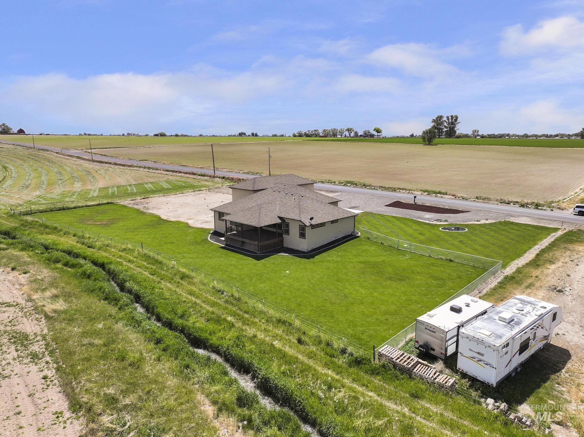 4084 N 1600 E, Buhl, Idaho 83316, 4 Bedrooms, 2 Bathrooms, Residential For Sale, Price $635,000, 98988604