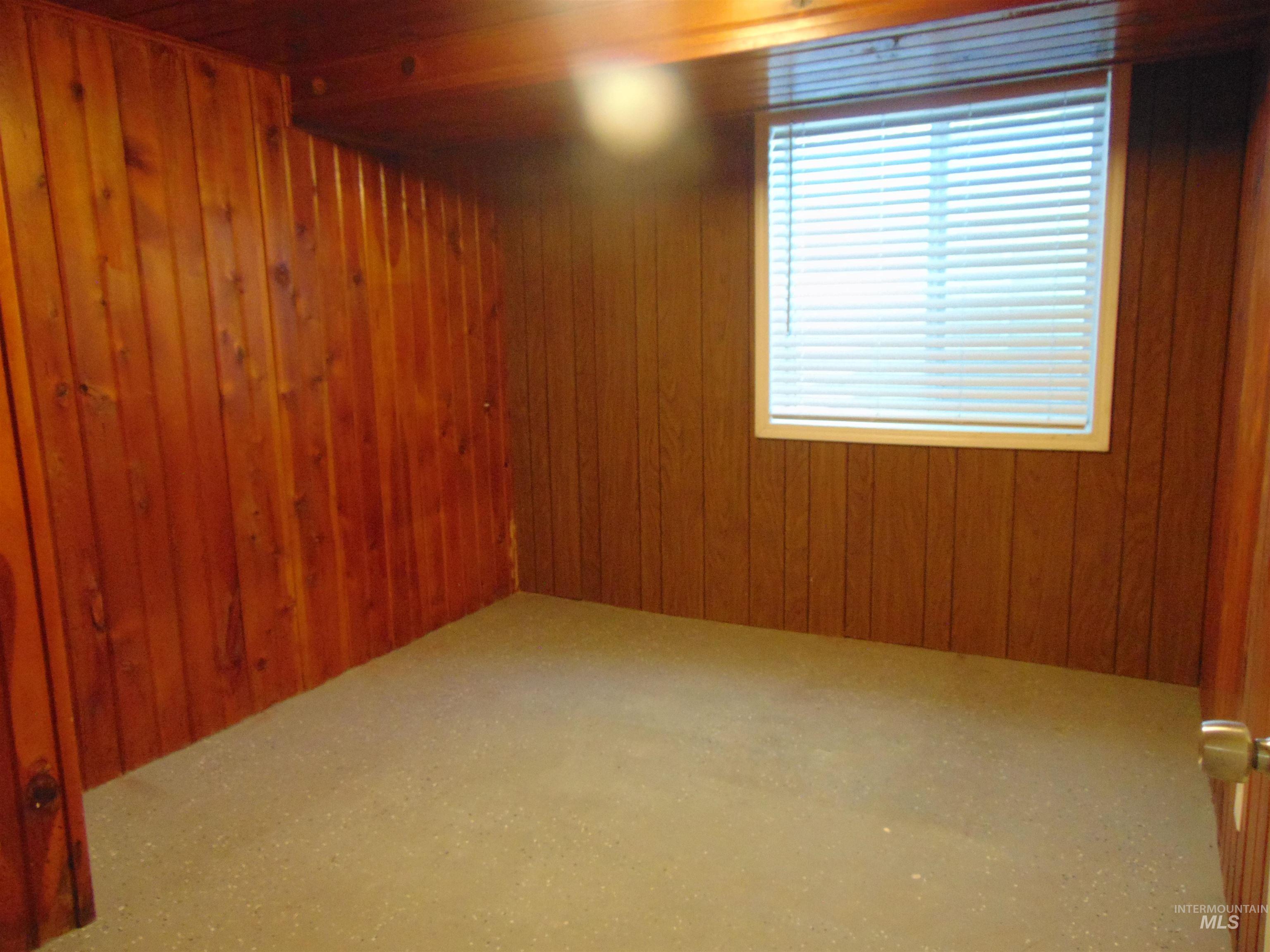 90 NW 5th Street, Ontario, Oregon 97918, 3 Bedrooms, 2 Bathrooms, Residential For Sale, Price $269,500, 98988608