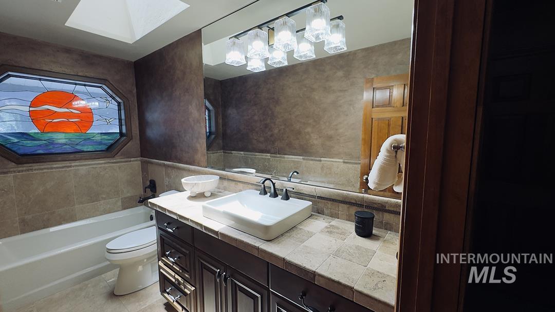 4242 N Mountain View Dr, Boise, Idaho 83704, 3 Bedrooms, 3 Bathrooms, Residential For Sale, Price $895,000, 98988614