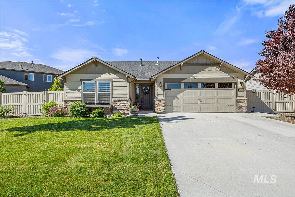 6861 S Maverick Way, Boise, Idaho 83709, 3 Bedrooms, 2 Bathrooms, Residential For Sale, Price $435,000, 98988615