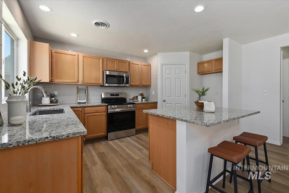 8196 W Grubstake St, Boise, Idaho 83709, 4 Bedrooms, 2.5 Bathrooms, Residential For Sale, Price $515,000, 98988621