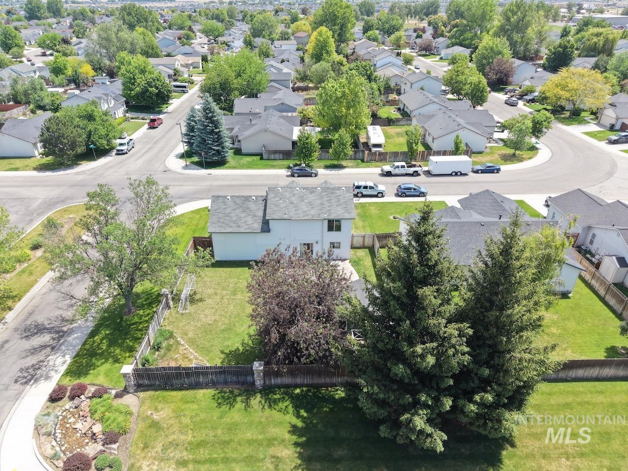 1855 Sparrow Hawk Ave, Kuna, Idaho 83634, 4 Bedrooms, 2.5 Bathrooms, Residential For Sale, Price $419,990, 98988625
