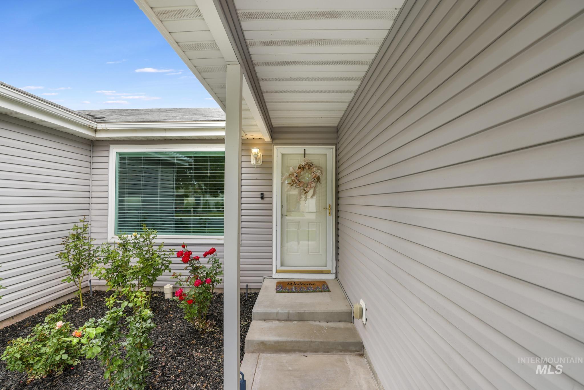 1471 Wrangler St, Twin Falls, Idaho 83301, 4 Bedrooms, 2 Bathrooms, Residential For Sale, Price $360,000, 98988626