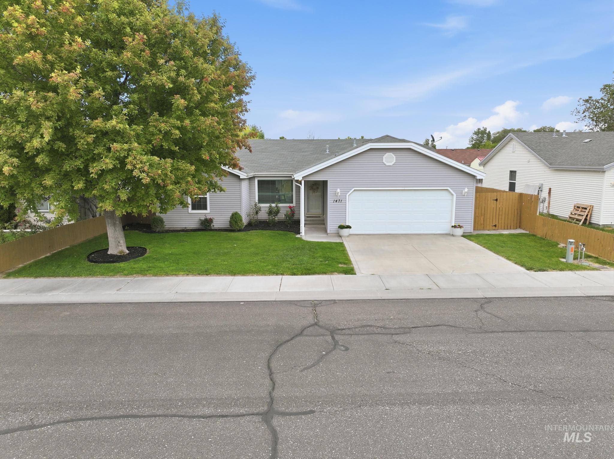 1471 Wrangler St, Twin Falls, Idaho 83301, 4 Bedrooms, 2 Bathrooms, Residential For Sale, Price $360,000, 98988626