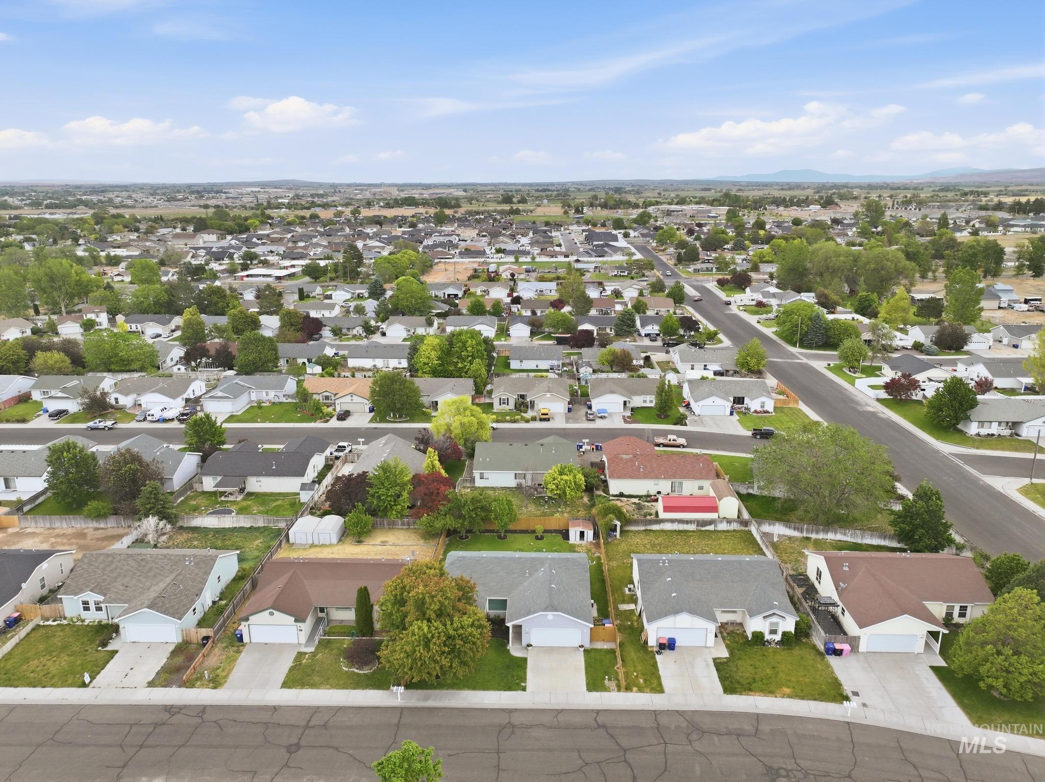 1471 Wrangler St, Twin Falls, Idaho 83301, 4 Bedrooms, 2 Bathrooms, Residential For Sale, Price $360,000, 98988626