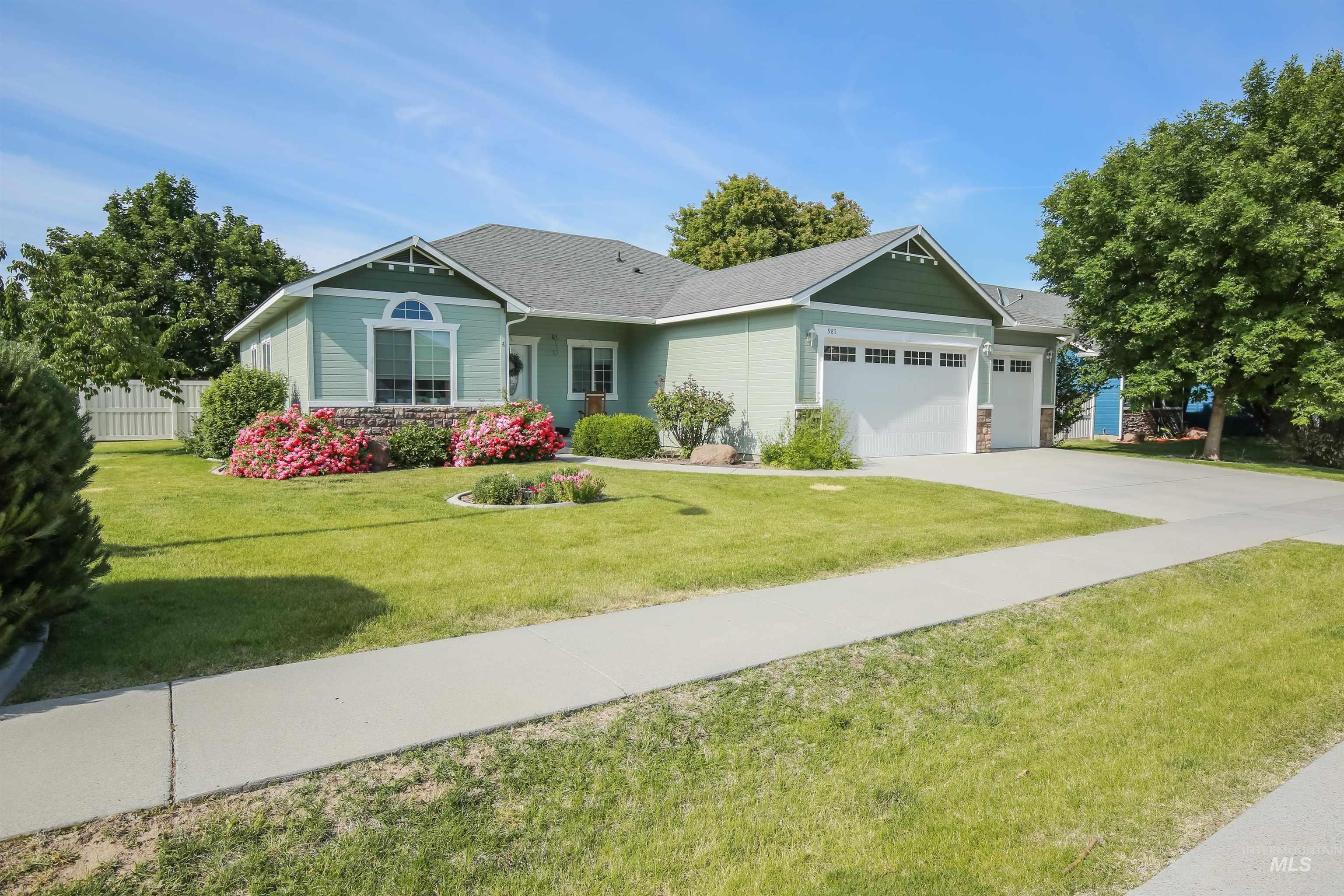 985 Shamrock Ct., Fruitland, Idaho 83619, 3 Bedrooms, 2 Bathrooms, Residential For Sale, Price $399,900, 98988629