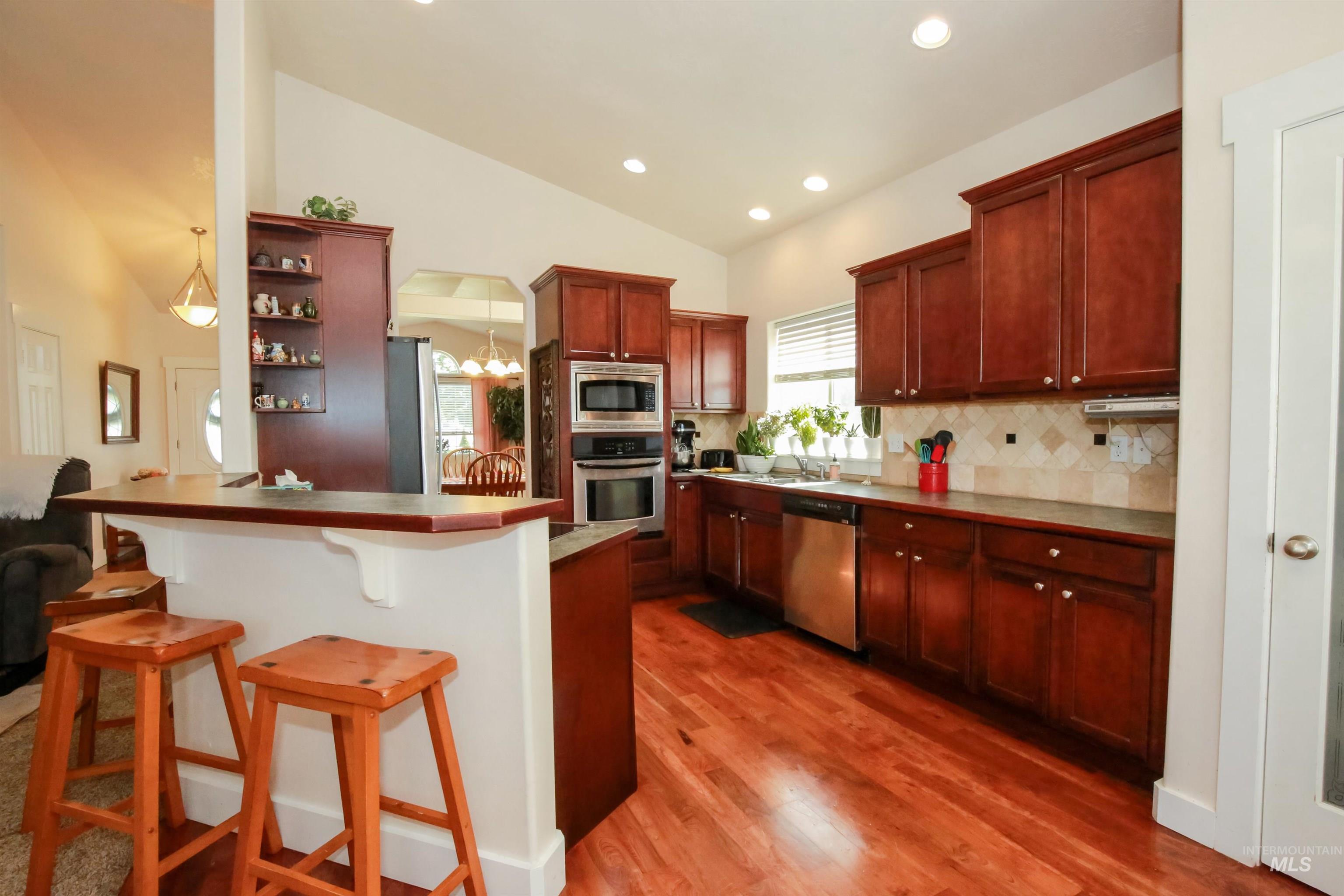 985 Shamrock Ct., Fruitland, Idaho 83619, 3 Bedrooms, 2 Bathrooms, Residential For Sale, Price $415,000, 98988629
