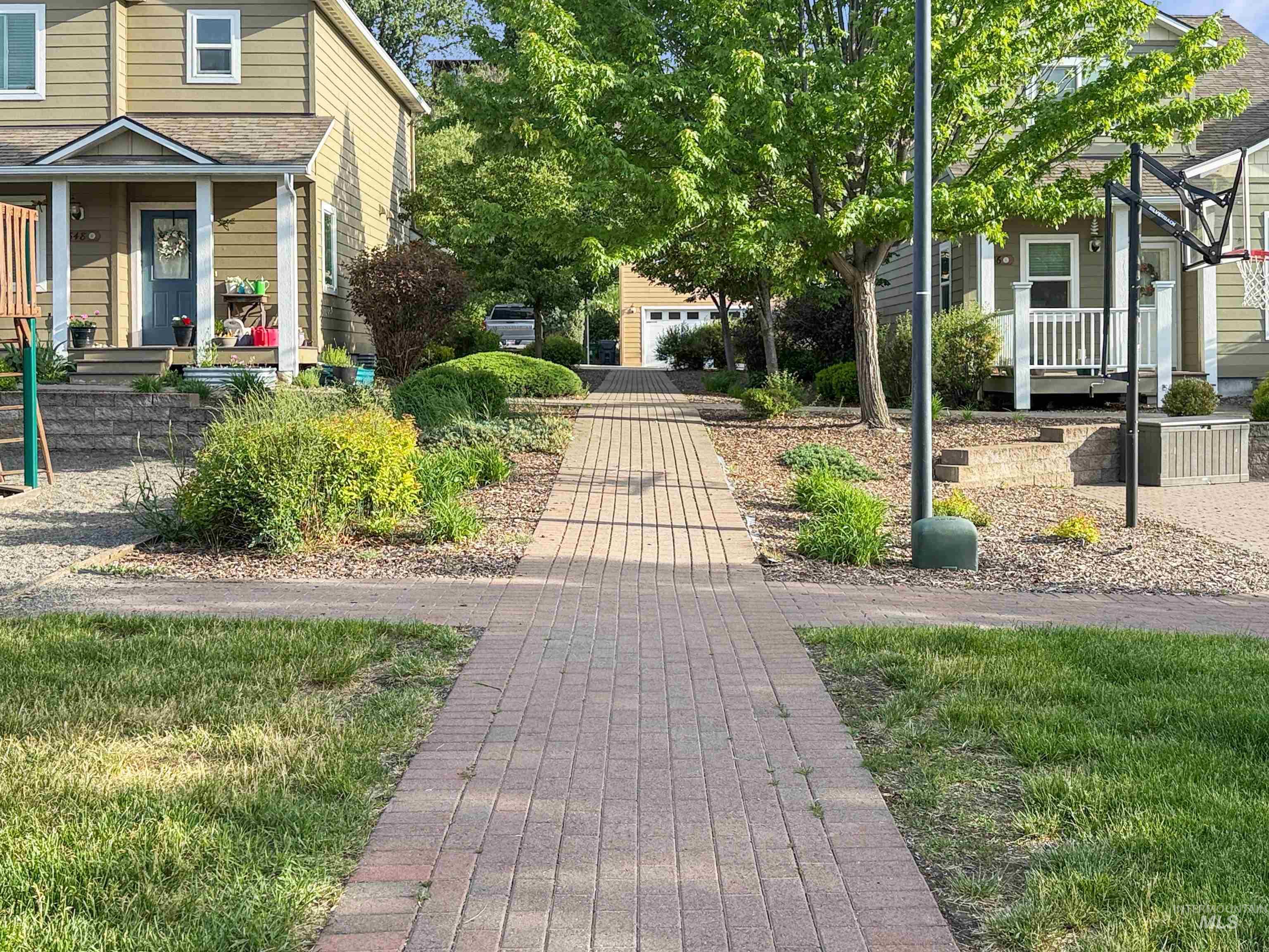 1354 Bristol Road, Moscow, Idaho 83843, 3 Bedrooms, 2.5 Bathrooms, Residential For Sale, Price $390,000, 98988630