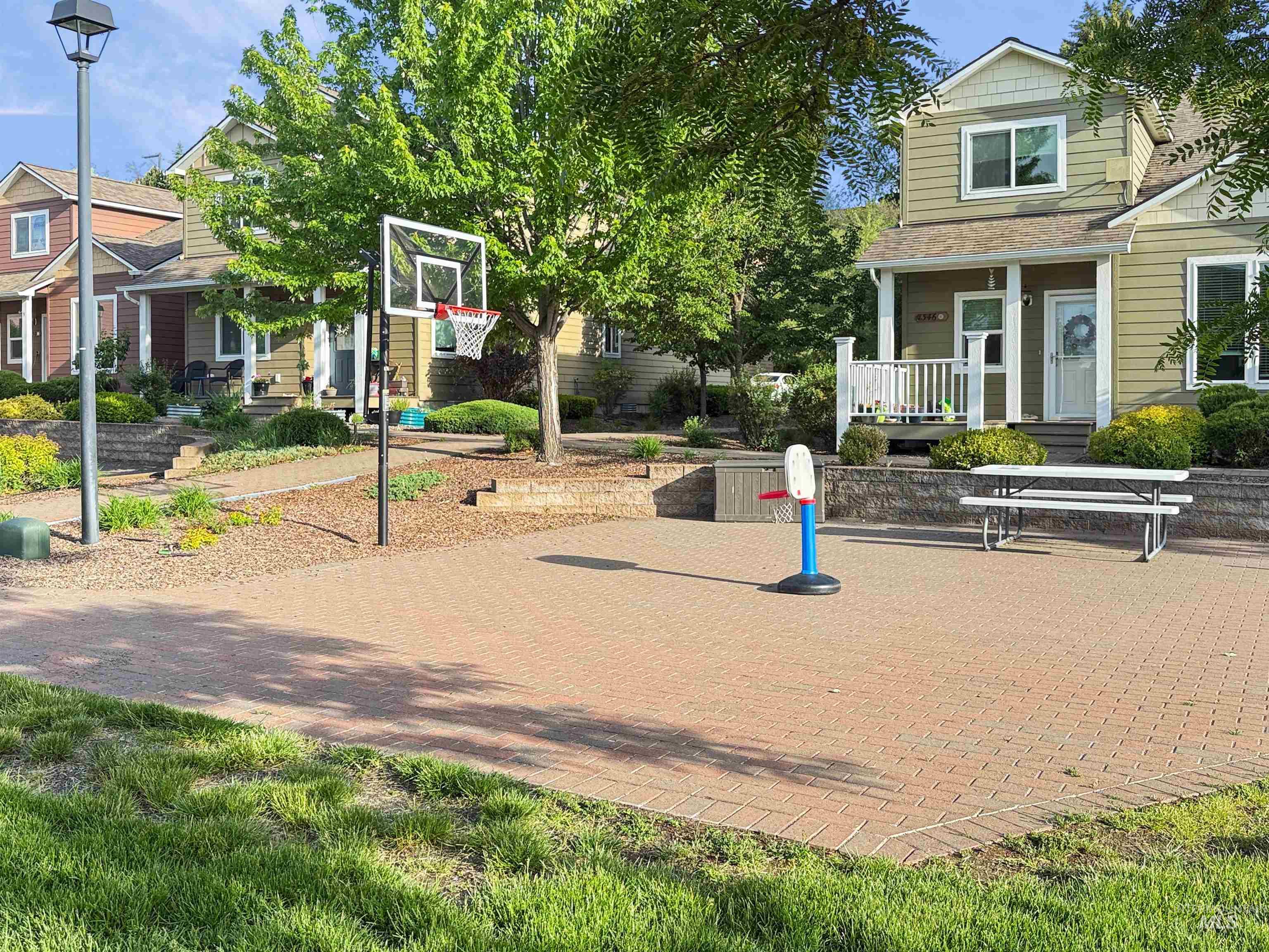 1354 Bristol Road, Moscow, Idaho 83843, 3 Bedrooms, 2.5 Bathrooms, Residential For Sale, Price $390,000, 98988630