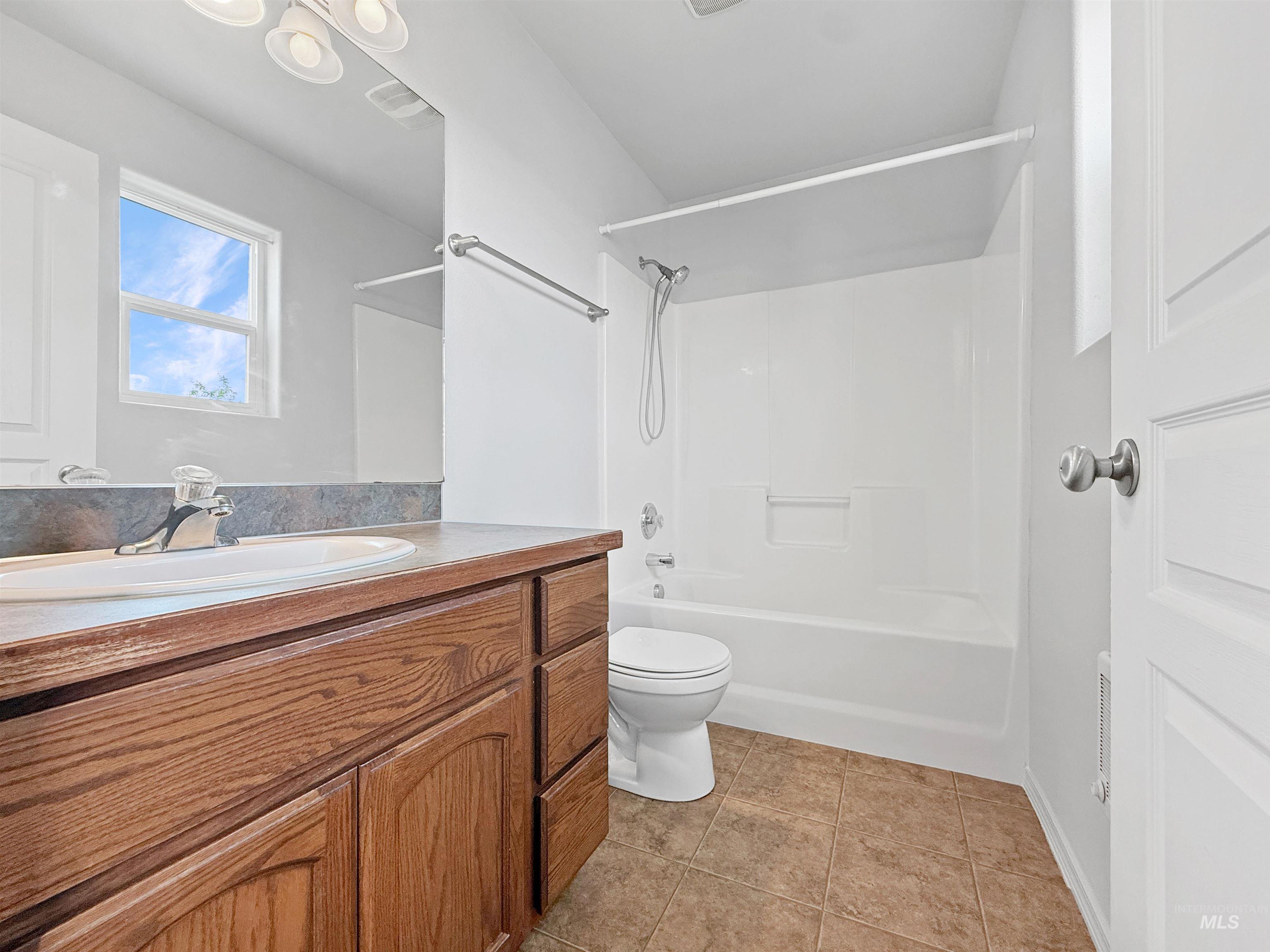 1354 Bristol Road, Moscow, Idaho 83843, 3 Bedrooms, 2.5 Bathrooms, Residential For Sale, Price $390,000, 98988630