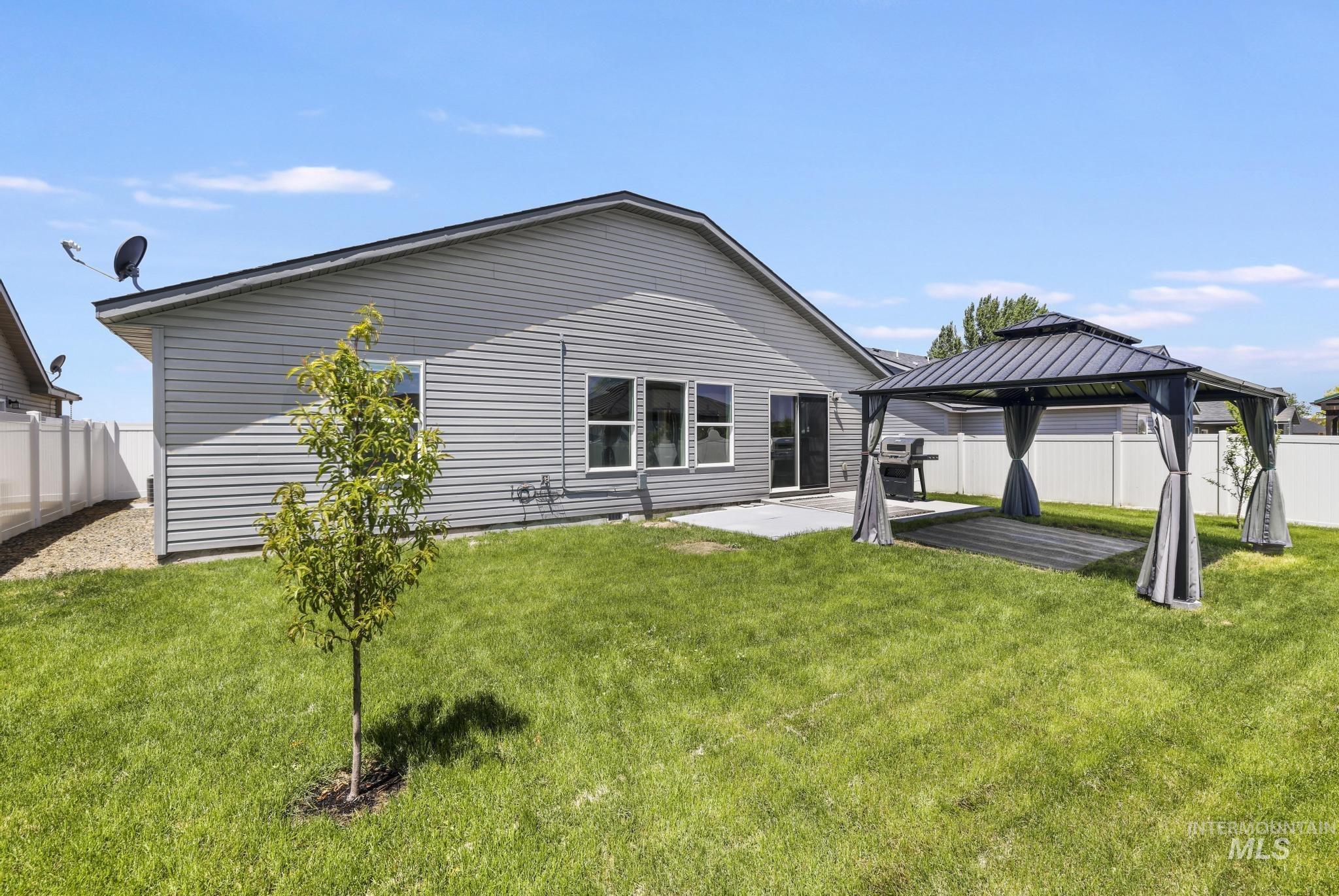 1391 Kenyon Rd, Twin Falls, Idaho 83301-5876, 3 Bedrooms, 2 Bathrooms, Residential For Sale, Price $349,900, 98988634
