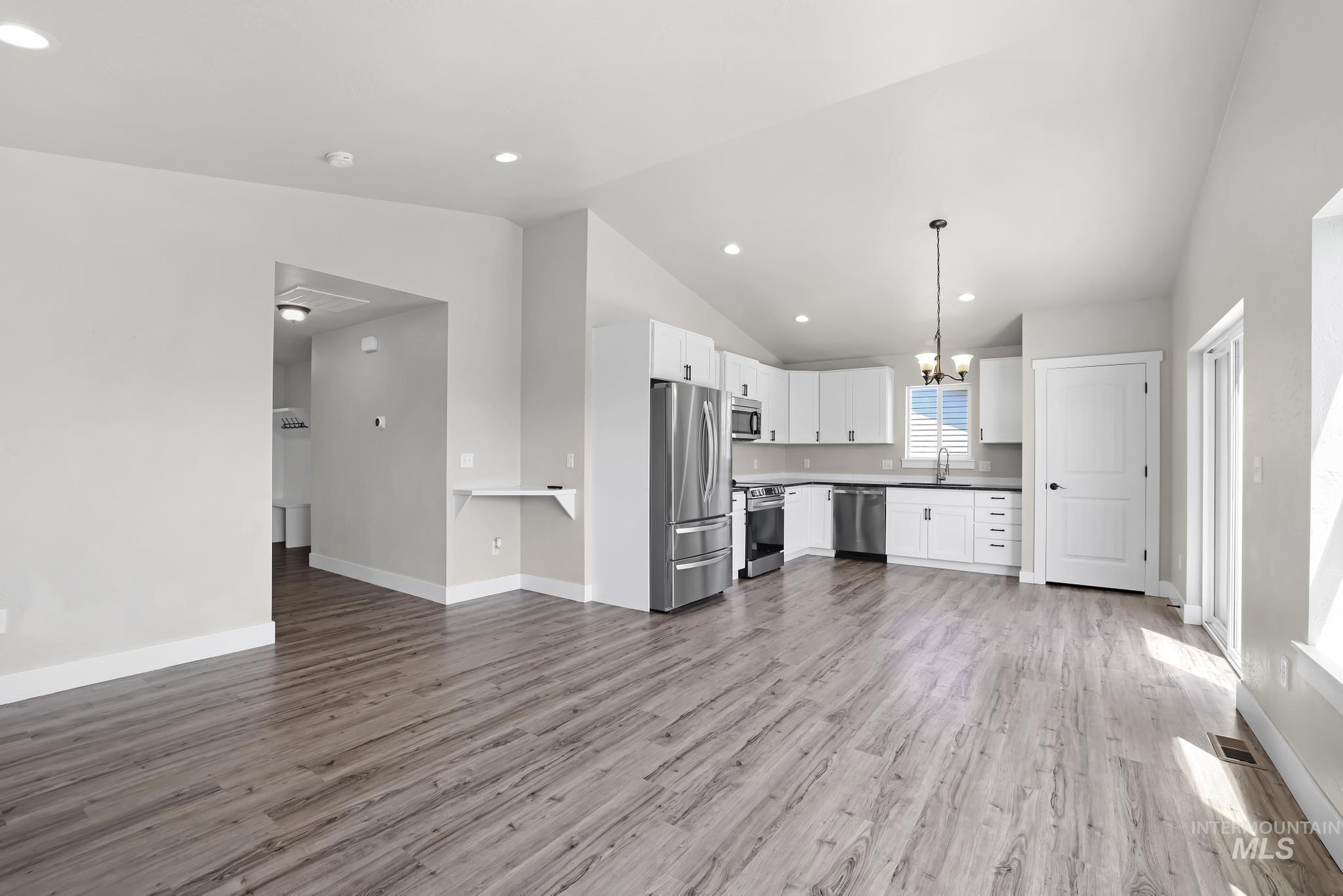 1391 Kenyon Rd, Twin Falls, Idaho 83301-5876, 3 Bedrooms, 2 Bathrooms, Residential For Sale, Price $349,900, 98988634