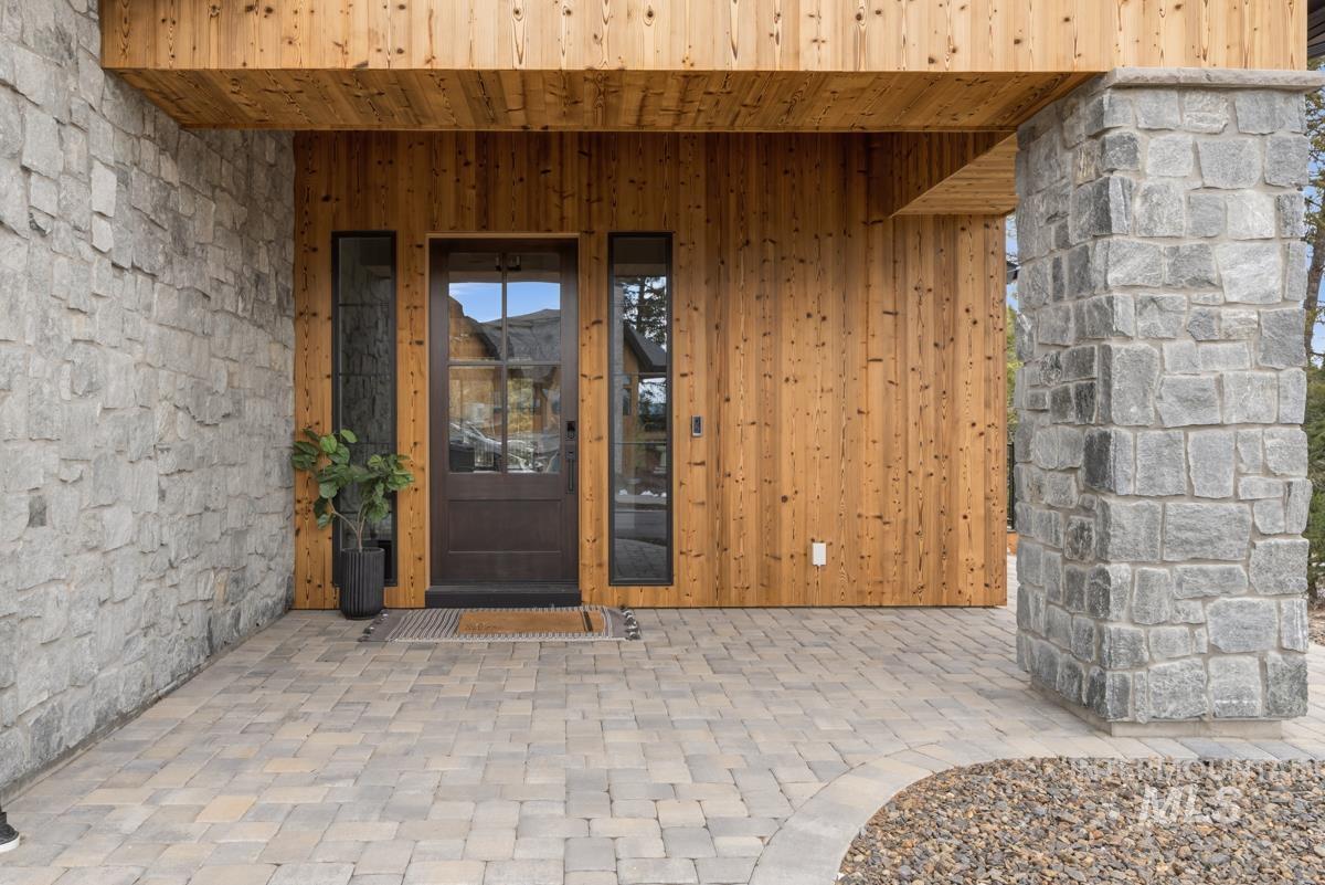 64 Ponderosa Ridge Court, Donnelly, Idaho 83615, 4 Bedrooms, 3.5 Bathrooms, Residential For Sale, Price $2,699,000,MLS 98988635