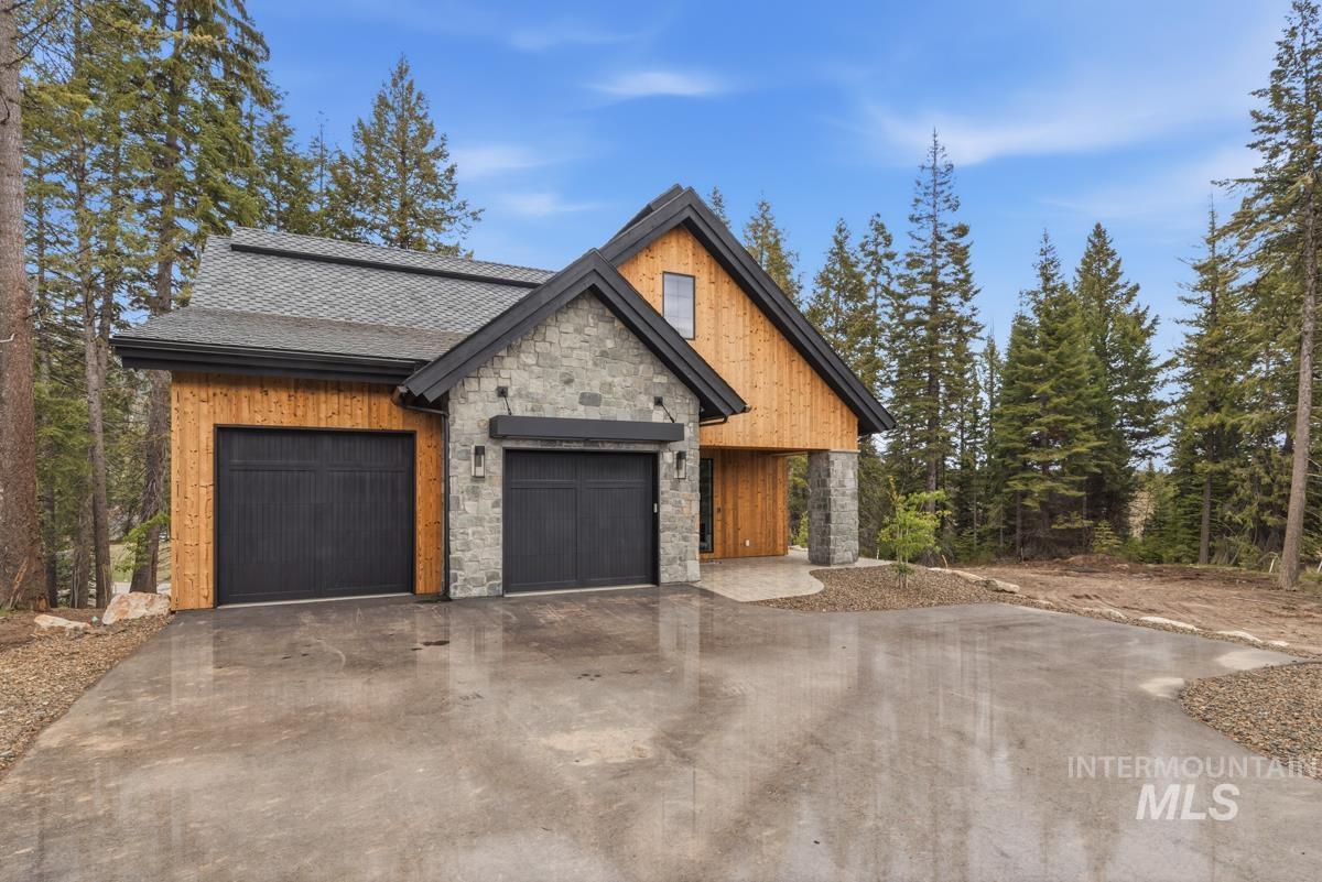 64 Ponderosa Ridge Court, Donnelly, Idaho 83615, 4 Bedrooms, 3.5 Bathrooms, Residential For Sale, Price $2,699,000,MLS 98988635