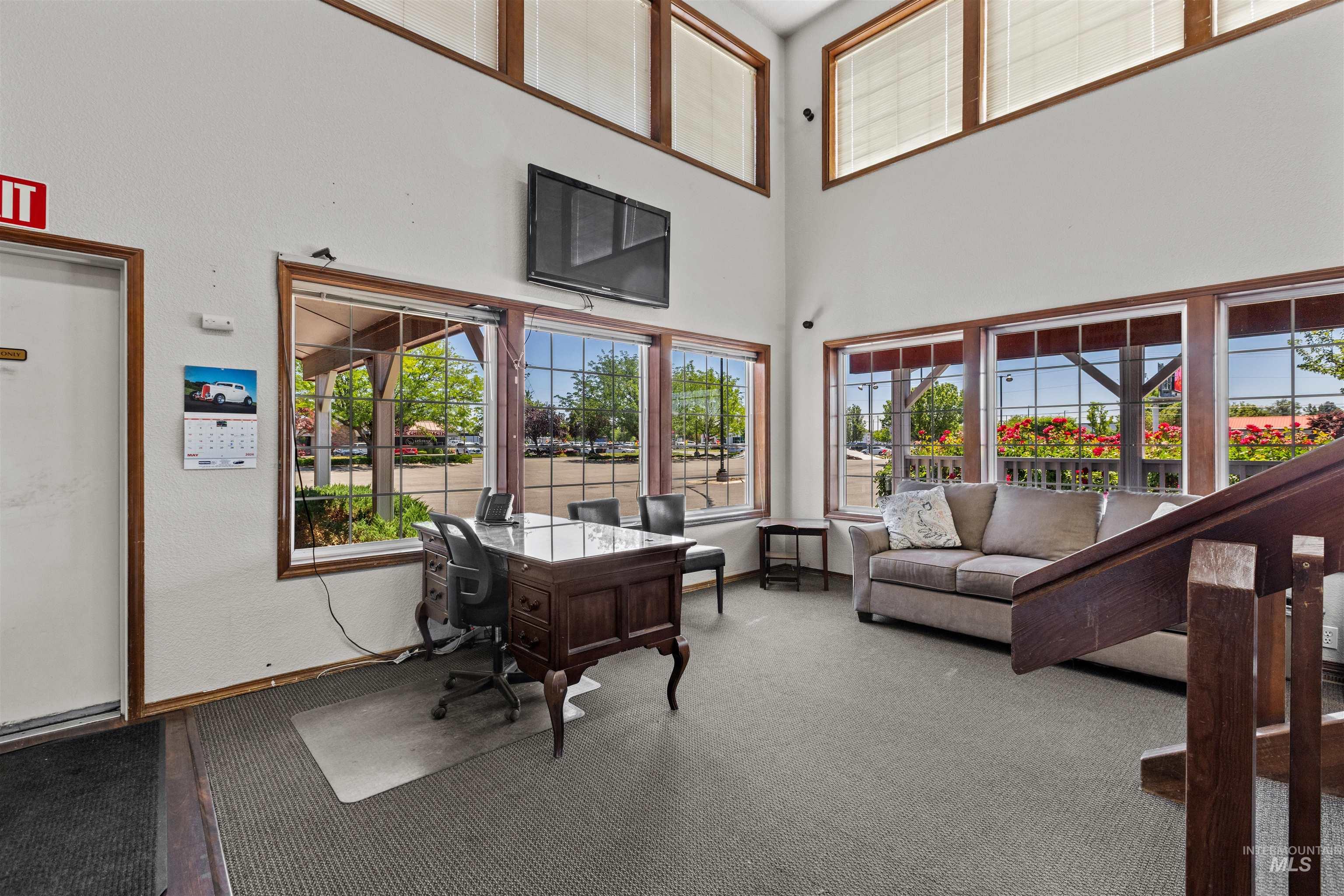 9640 W Fairview Ave, Boise, Idaho 83704, 6 Rooms, Business/Commercial For Sale, Price $4,890,000,MLS 98988638