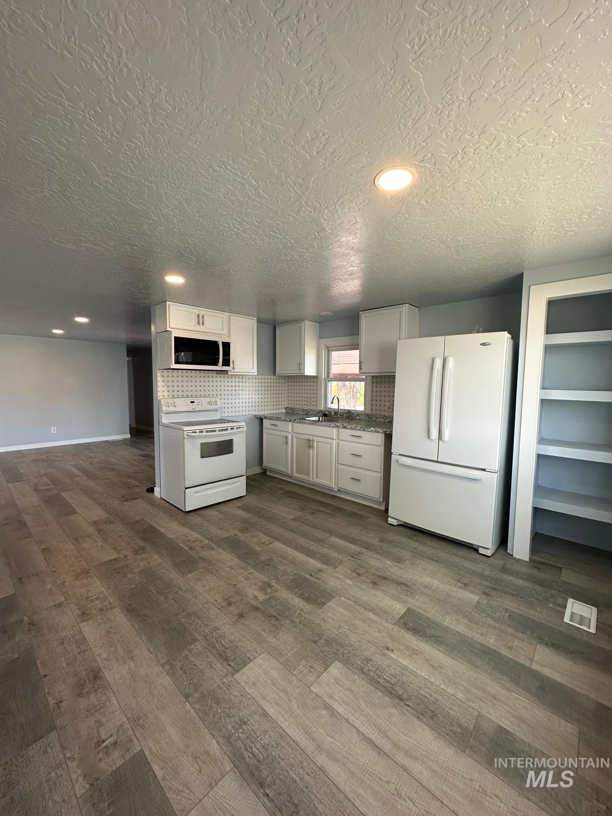 307 W Canal St, New Plymouth, Idaho 83655, 4 Bedrooms, 1.5 Bathrooms, Residential For Sale, Price $269,900, 98988641