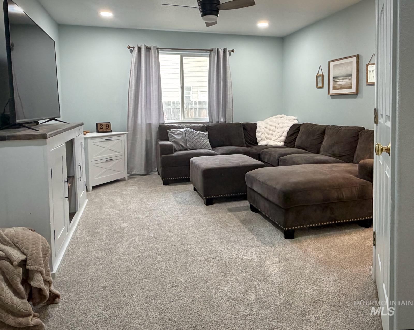 16630 N Liverpool Ln, Nampa, Idaho 83687, 3 Bedrooms, 2 Bathrooms, Residential For Sale, Price $370,000, 98988643