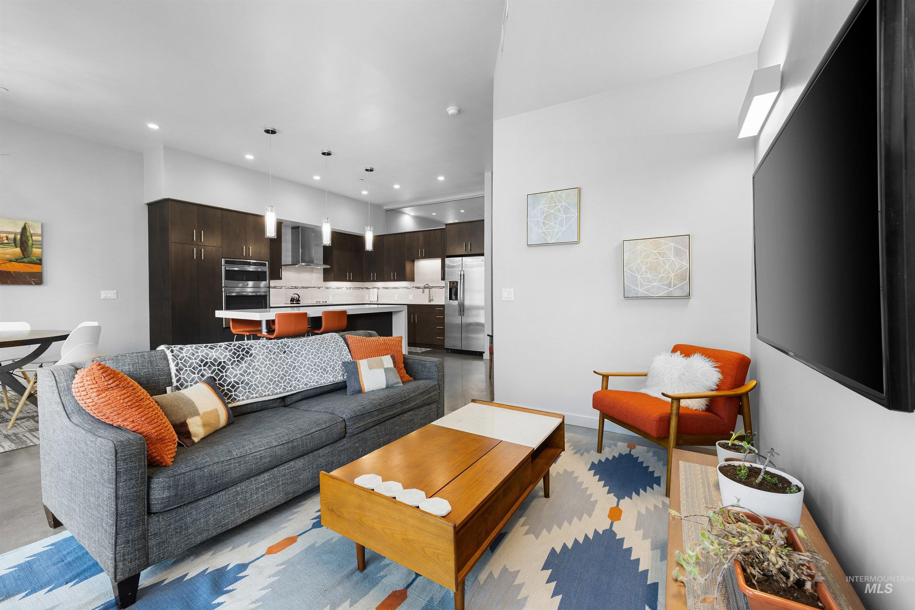 119 S 10th Street, Boise, Idaho 83702, 2 Bedrooms, 2 Bathrooms, Residential For Sale, Price $735,000, 98988645