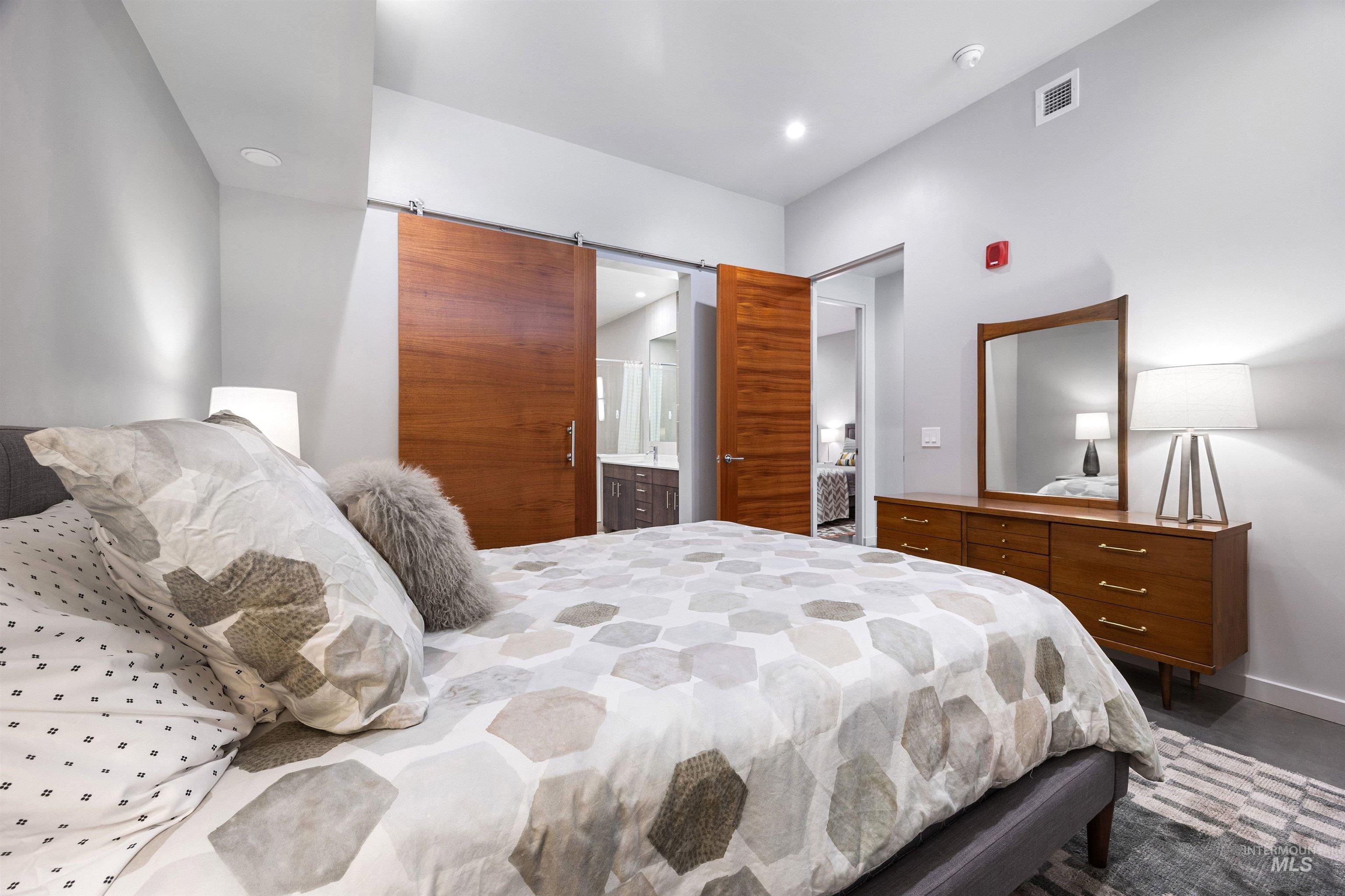 119 S 10th Street, Boise, Idaho 83702, 2 Bedrooms, 2 Bathrooms, Residential For Sale, Price $735,000, 98988645