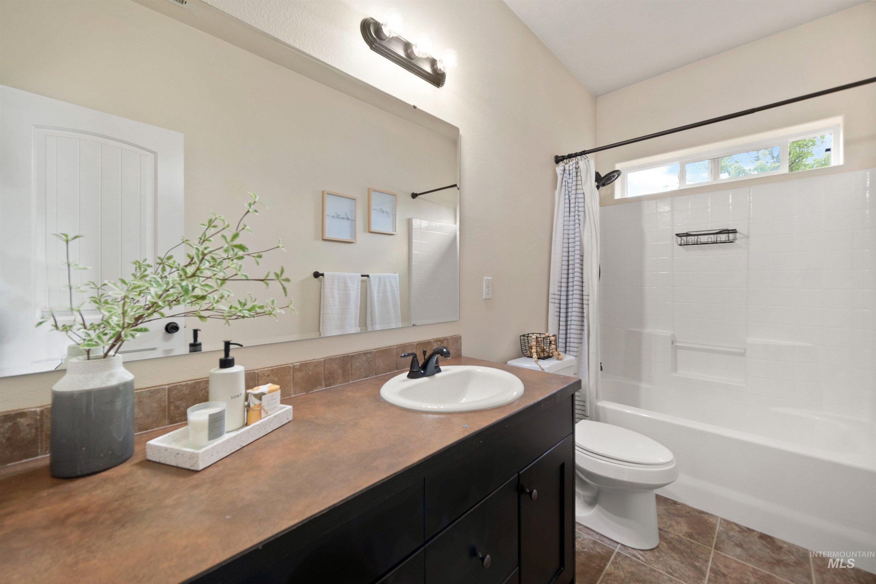 4589 S Denison Ave, Meridian, Idaho 83642, 4 Bedrooms, 2 Bathrooms, Residential For Sale, Price $550,000,MLS 98988647