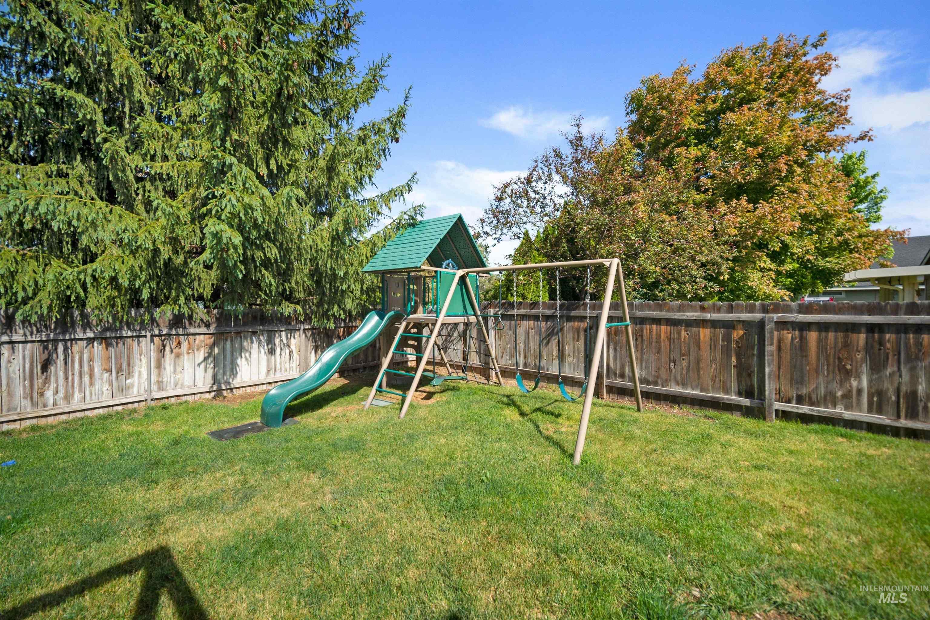 4589 S Denison Ave, Meridian, Idaho 83642, 4 Bedrooms, 2 Bathrooms, Residential For Sale, Price $550,000,MLS 98988647