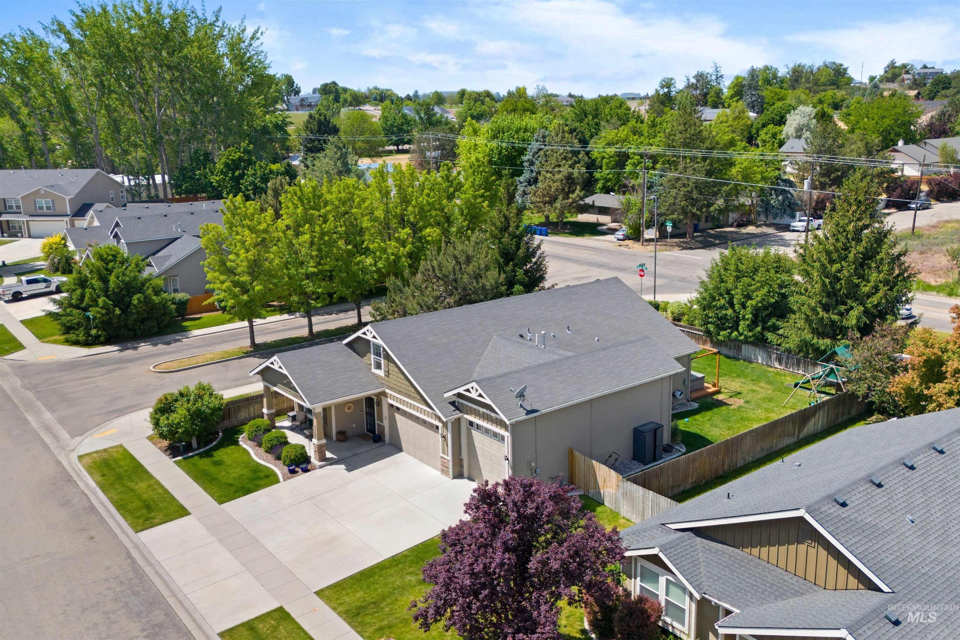 4589 S Denison Ave, Meridian, Idaho 83642, 4 Bedrooms, 2 Bathrooms, Residential For Sale, Price $550,000,MLS 98988647