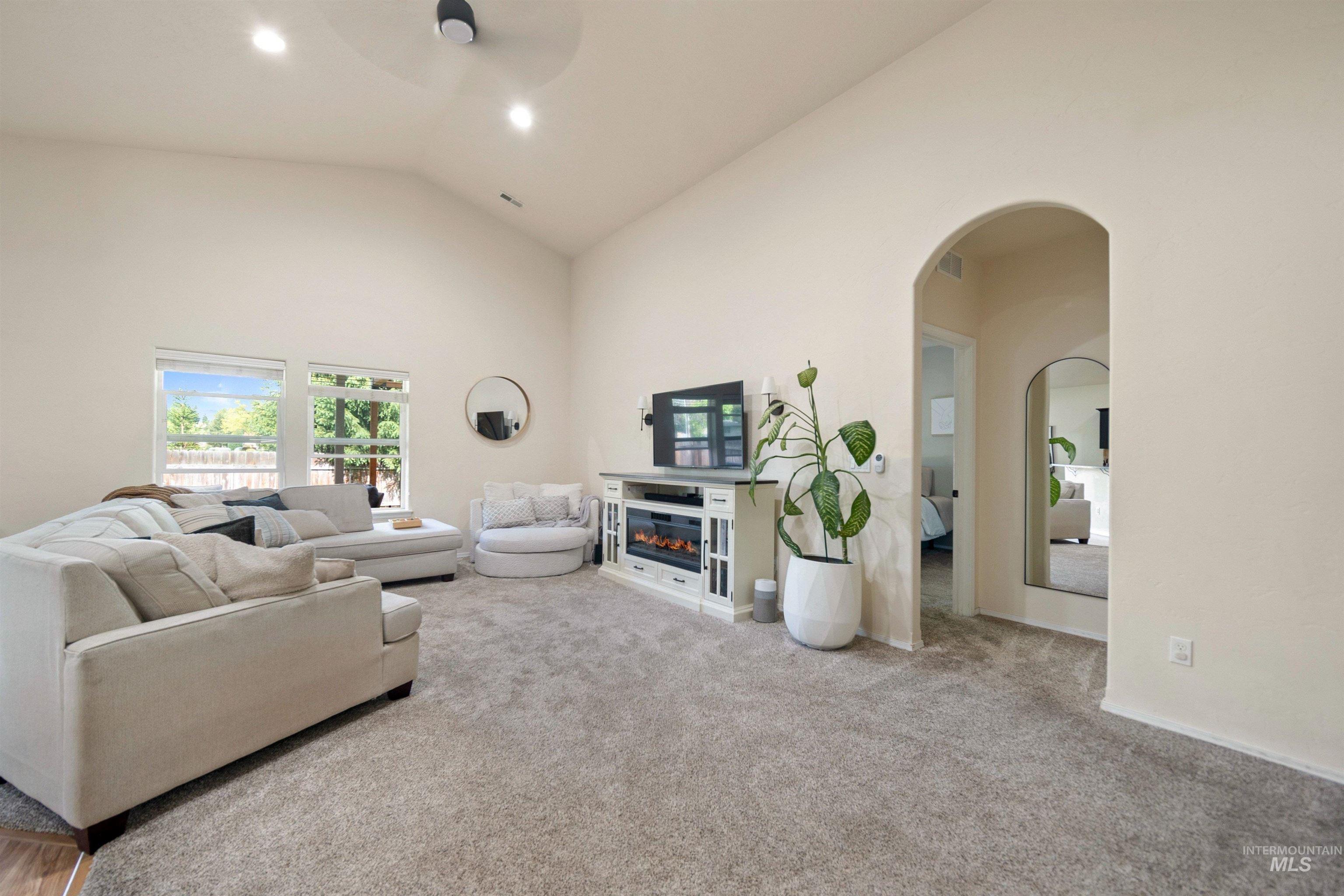 4589 S Denison Ave, Meridian, Idaho 83642, 4 Bedrooms, 2 Bathrooms, Residential For Sale, Price $550,000,MLS 98988647