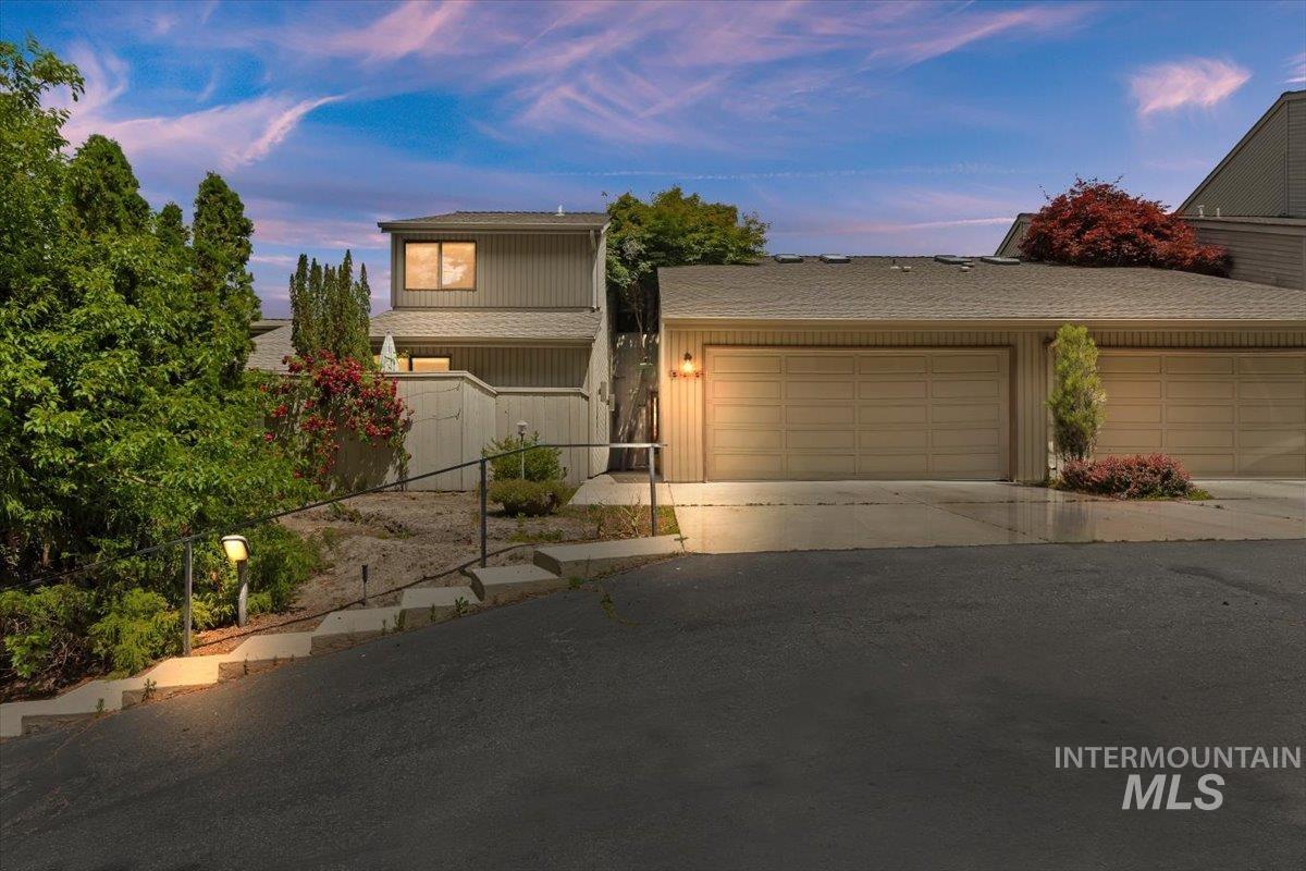 936 E Curling Dr, Boise, Idaho 83702, 3 Bedrooms, 2.5 Bathrooms, Residential For Sale, Price $799,001,MLS 98988648