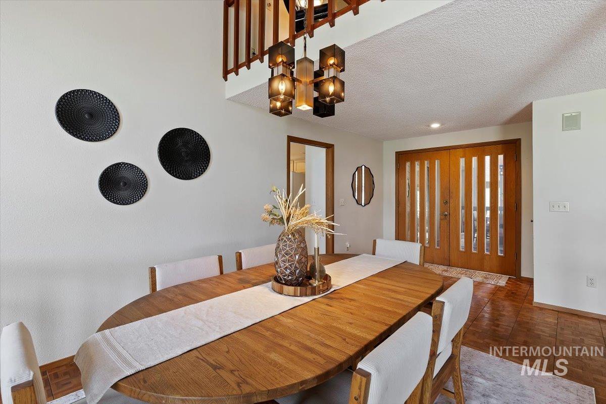 936 E Curling Dr, Boise, Idaho 83702, 3 Bedrooms, 2.5 Bathrooms, Residential For Sale, Price $799,001,MLS 98988648