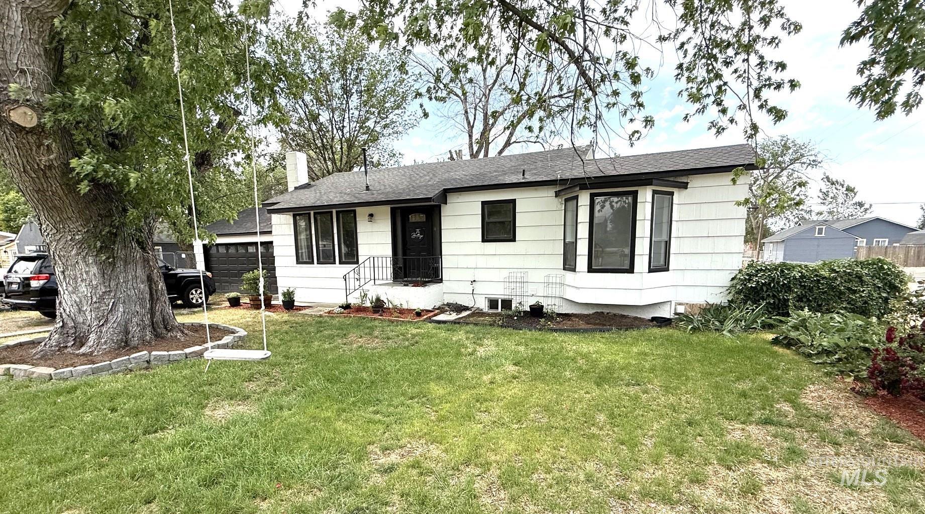 421 Randolph, Melba, Idaho 83641, 3 Bedrooms, 1.5 Bathrooms, Residential For Sale, Price $367,900,MLS 98988649