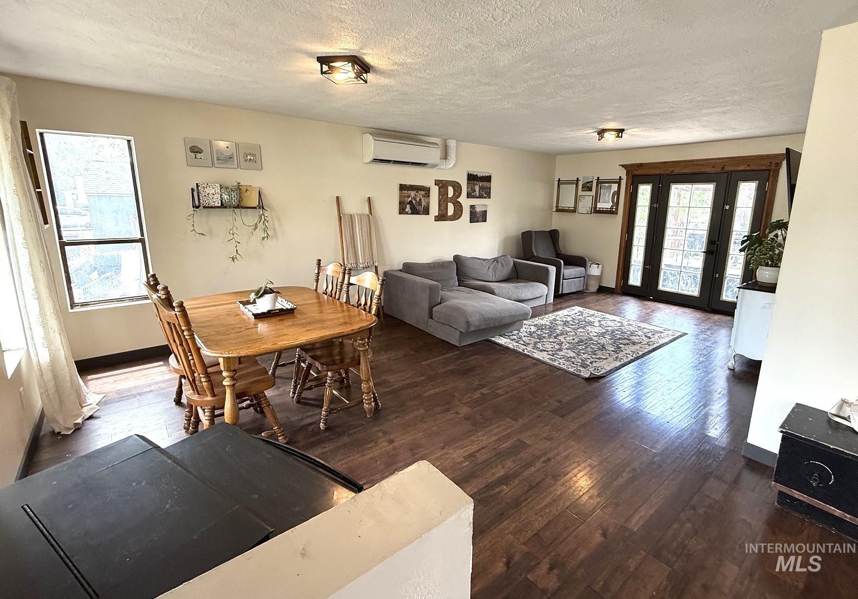 421 Randolph, Melba, Idaho 83641, 3 Bedrooms, 1.5 Bathrooms, Residential For Sale, Price $367,900,MLS 98988649