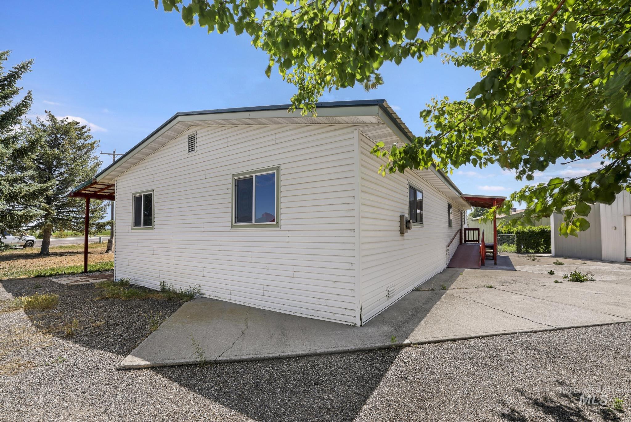 731 W Polk St., Kimberly, Idaho 83341-5102, 2 Bedrooms, 2 Bathrooms, Residential For Sale, Price $350,000,MLS 98988655