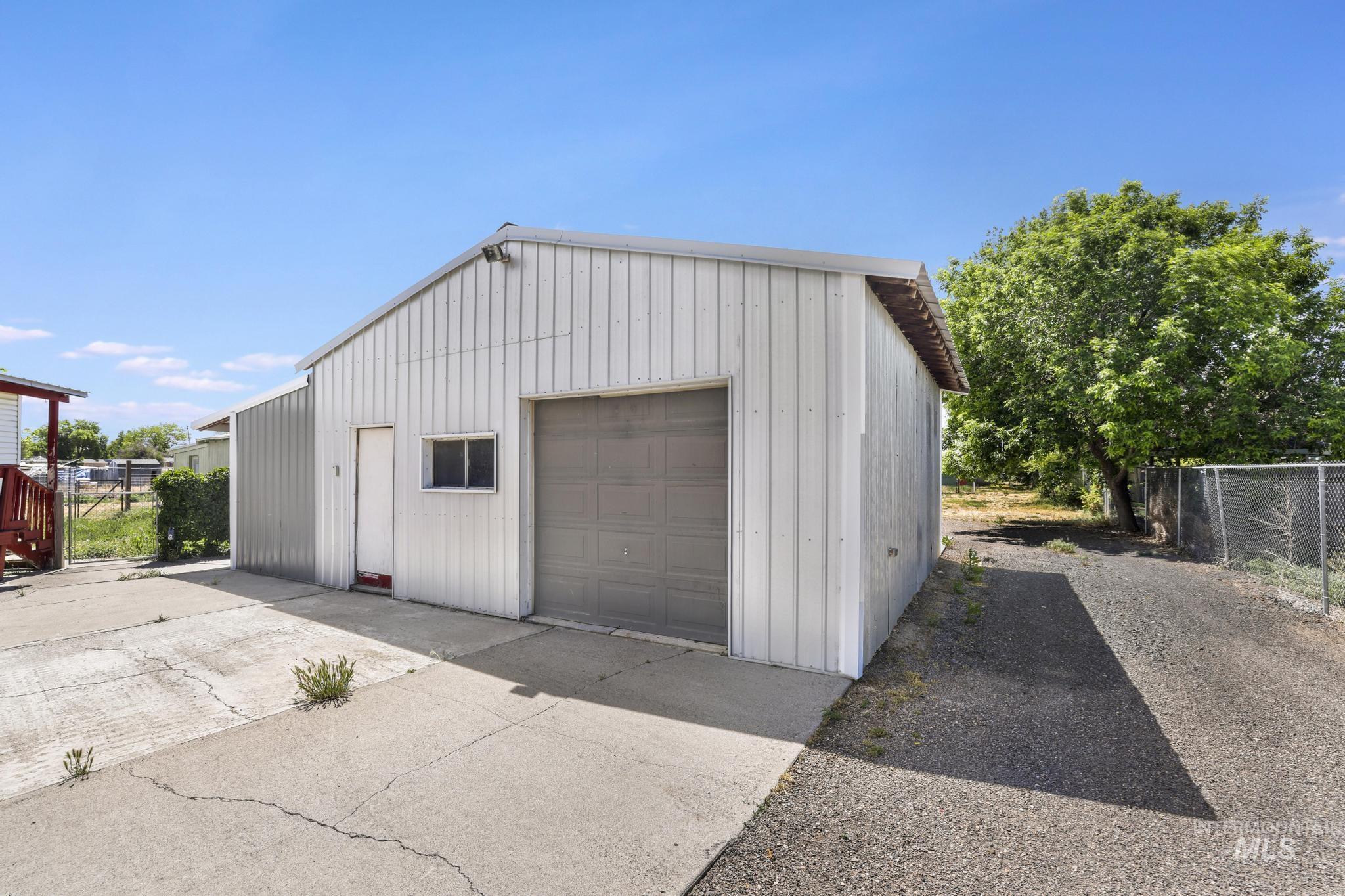 731 W Polk St., Kimberly, Idaho 83341-5102, 2 Bedrooms, 2 Bathrooms, Residential For Sale, Price $350,000,MLS 98988655