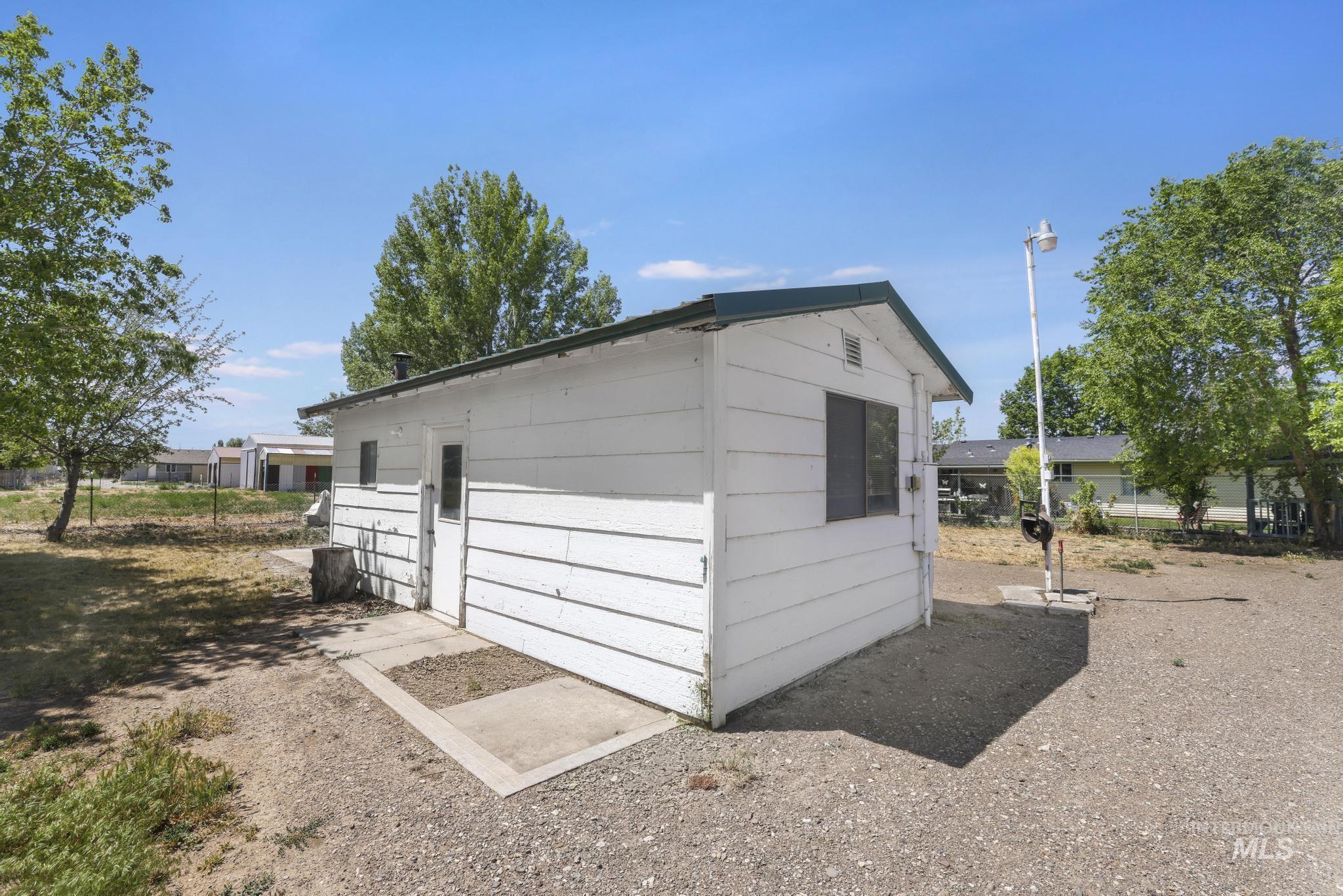 731 W Polk St., Kimberly, Idaho 83341-5102, 2 Bedrooms, 2 Bathrooms, Residential For Sale, Price $350,000,MLS 98988655
