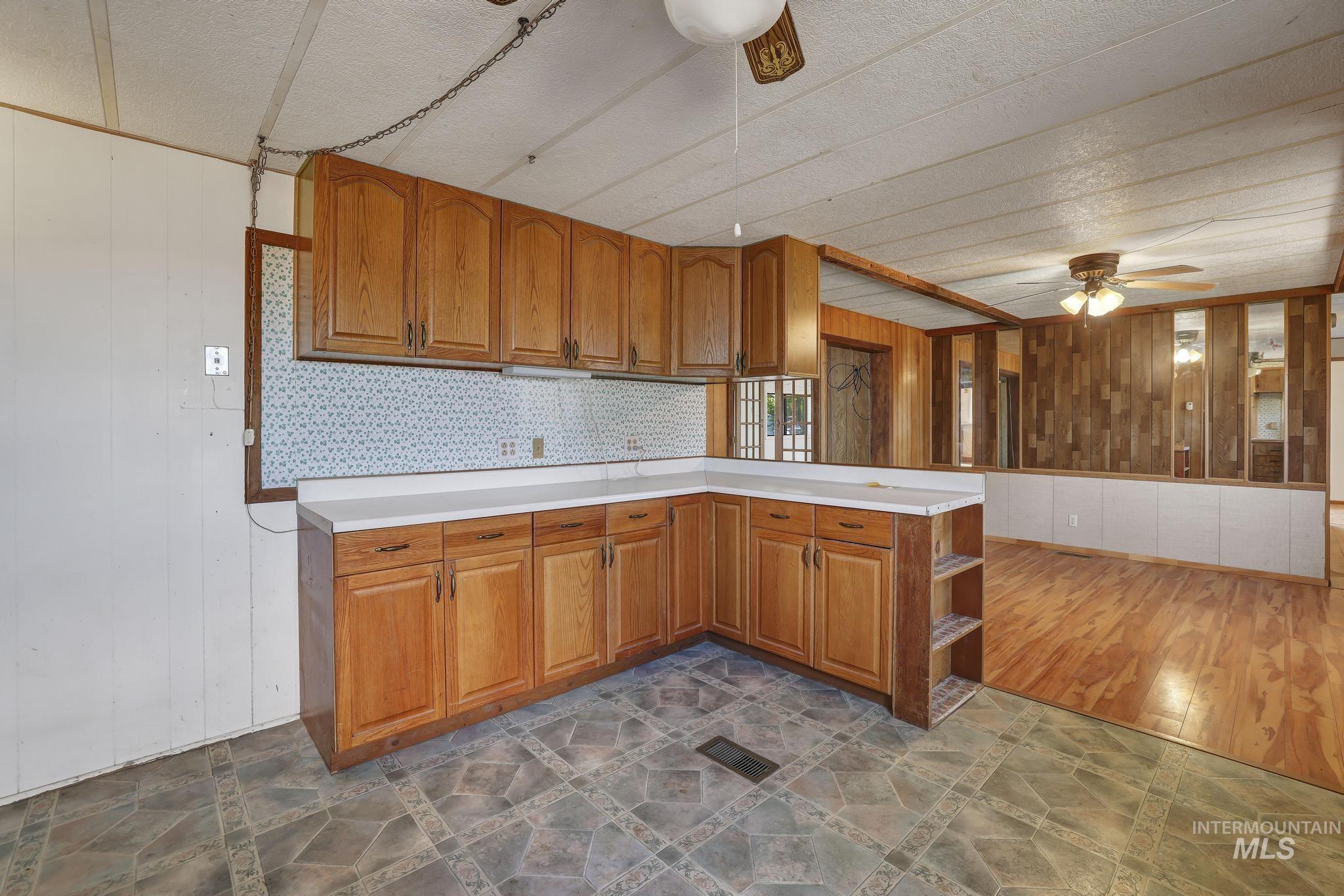 731 W Polk St., Kimberly, Idaho 83341-5102, 2 Bedrooms, 2 Bathrooms, Residential For Sale, Price $350,000,MLS 98988655