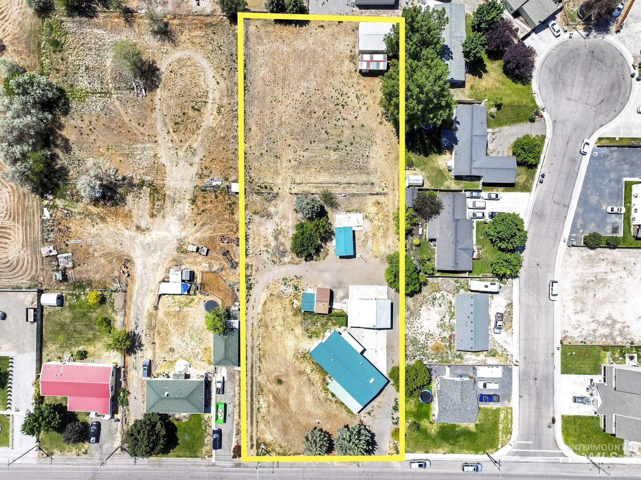 731 W Polk St., Kimberly, Idaho 83341-5102, 2 Bedrooms, 2 Bathrooms, Residential For Sale, Price $350,000,MLS 98988655
