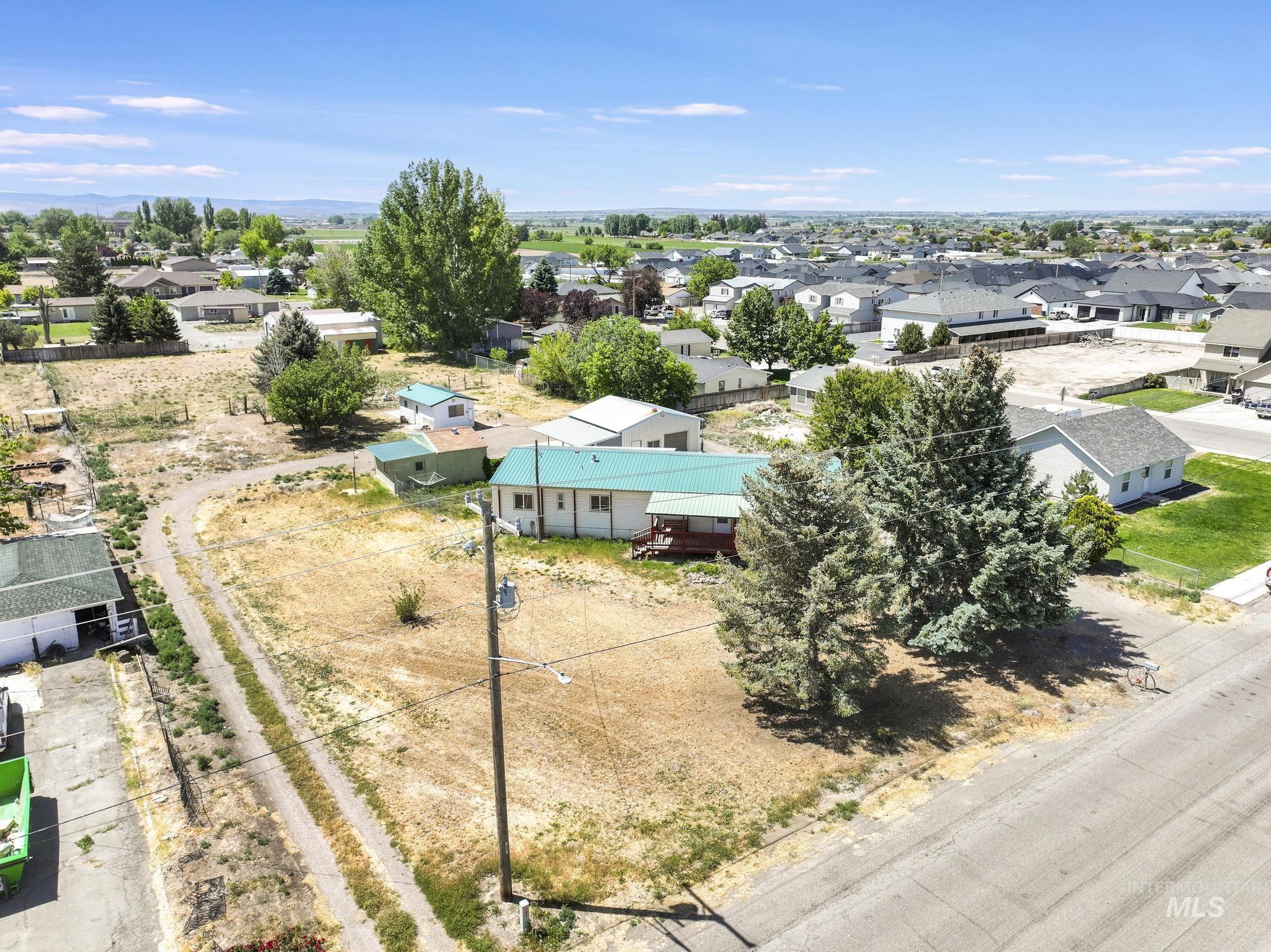 731 W Polk St., Kimberly, Idaho 83341-5102, 2 Bedrooms, 2 Bathrooms, Residential For Sale, Price $350,000,MLS 98988655