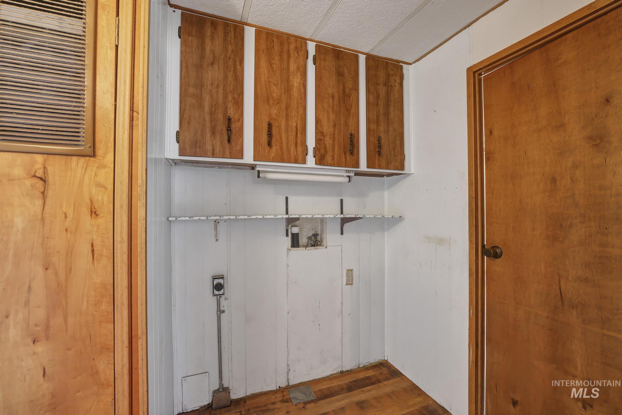 731 W Polk St., Kimberly, Idaho 83341-5102, 2 Bedrooms, 2 Bathrooms, Residential For Sale, Price $350,000,MLS 98988655