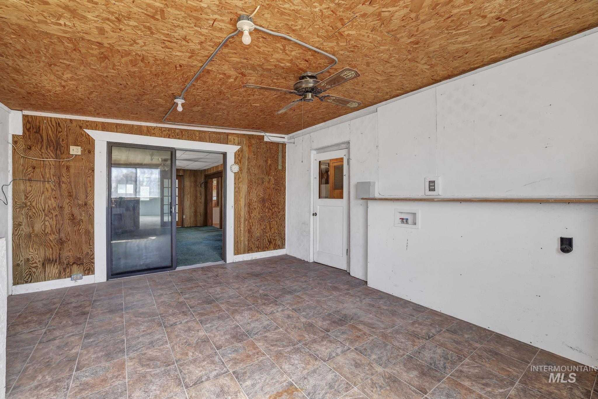 731 W Polk St., Kimberly, Idaho 83341-5102, 2 Bedrooms, 2 Bathrooms, Residential For Sale, Price $350,000,MLS 98988655