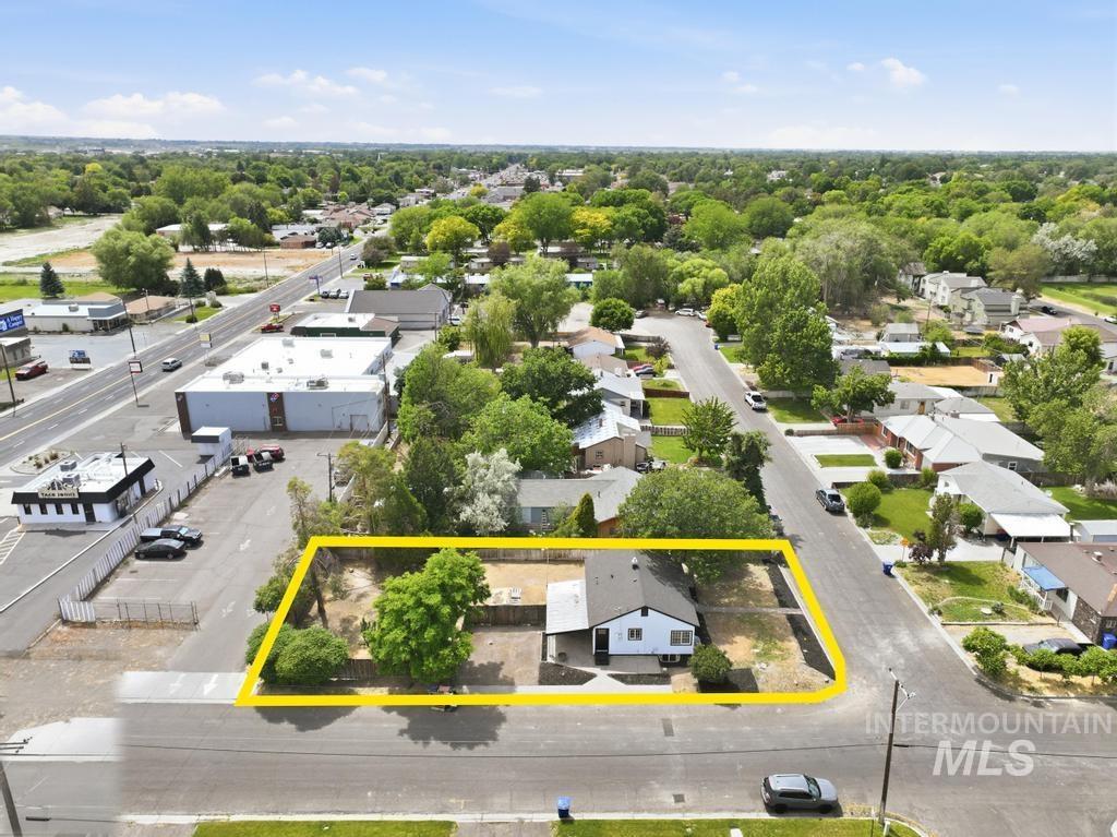 1898 Sigrid Ave, Twin Falls, Idaho 83301, 4 Bedrooms, 2 Bathrooms, Residential For Sale, Price $344,000,MLS 98988673