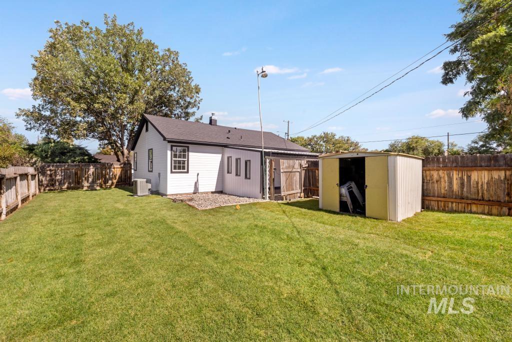 1898 Sigrid Ave, Twin Falls, Idaho 83301, 4 Bedrooms, 2 Bathrooms, Residential For Sale, Price $344,000,MLS 98988673